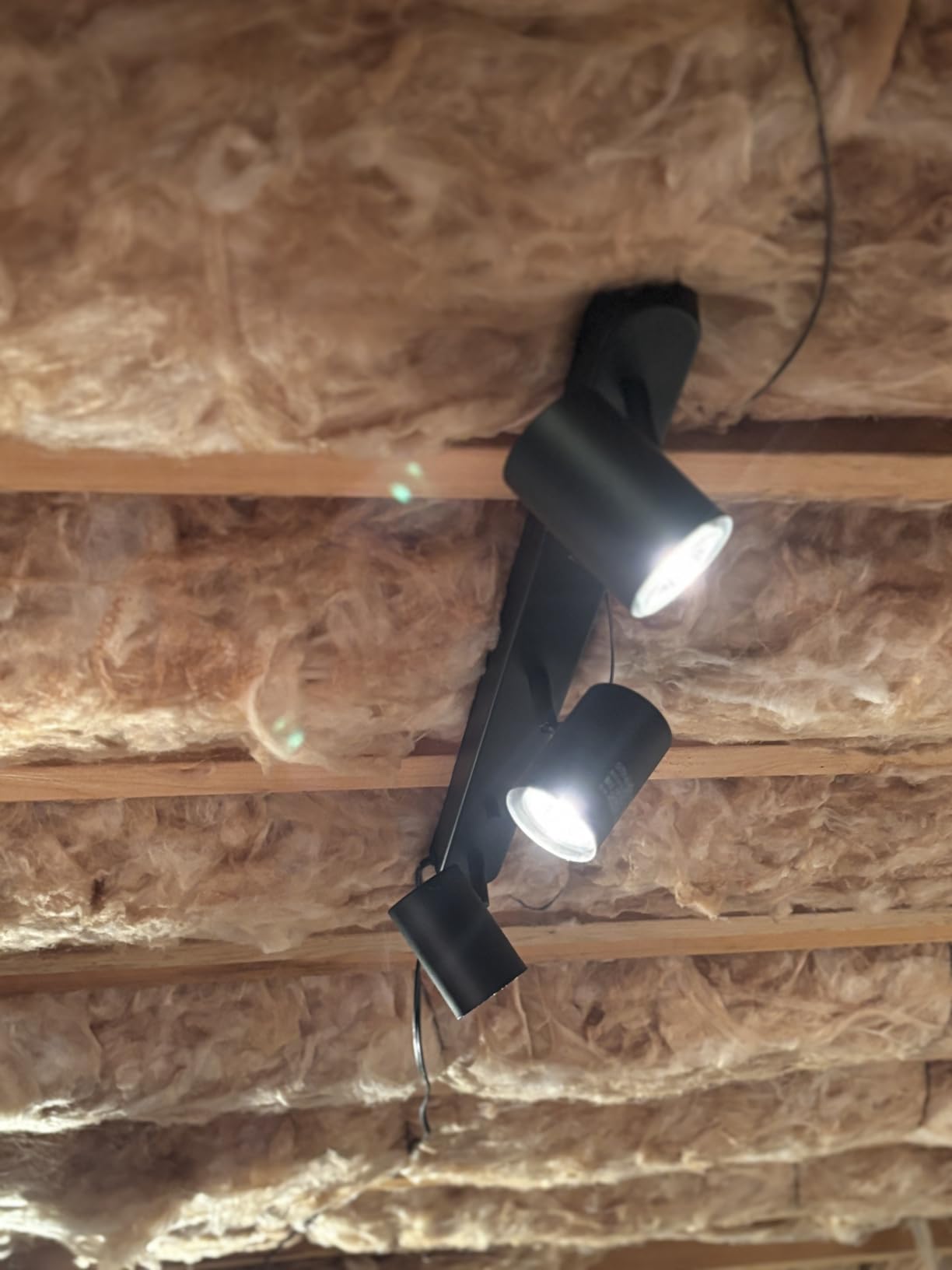 Globe Electric 59467 3-Light Plug-in Track Lighting, Matte Black, Bulb Not Included customer photo 1