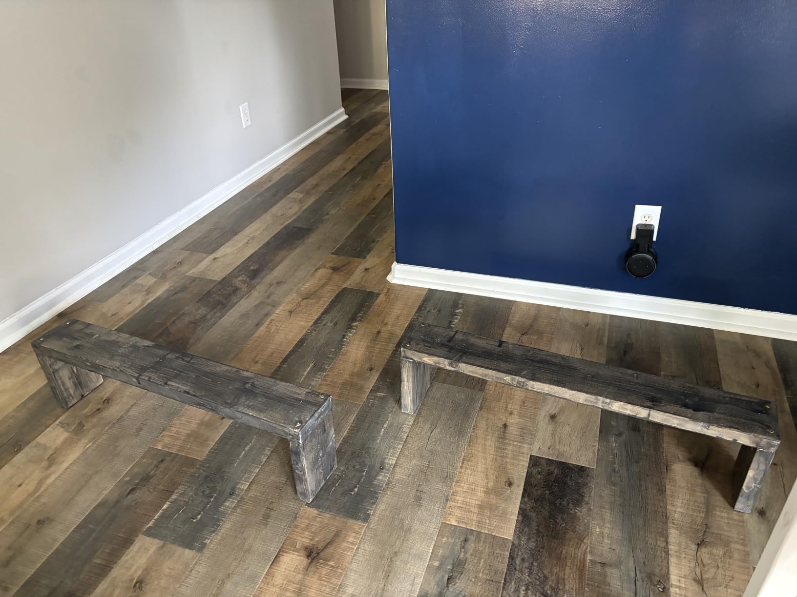 Varathane 381119 Water Based Wood Stain, Quart, Dark Walnut customer photo 1