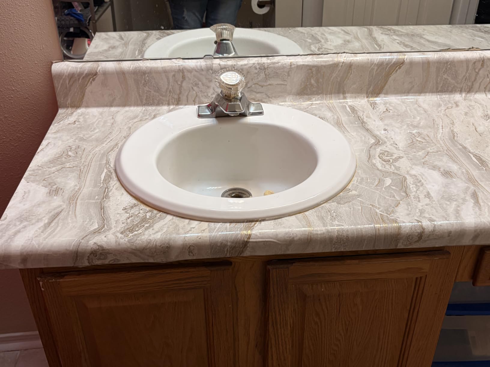 VEELIKE 15.7''x118'' Beige Gold Liquid Marble Contact Paper for Countertops Peel and Stick Waterproof Granite Countertop Paper Self Adhesive Marble Wallpaper Vinyl Roll for Kitchen Bathroom Table Wall customer photo 2