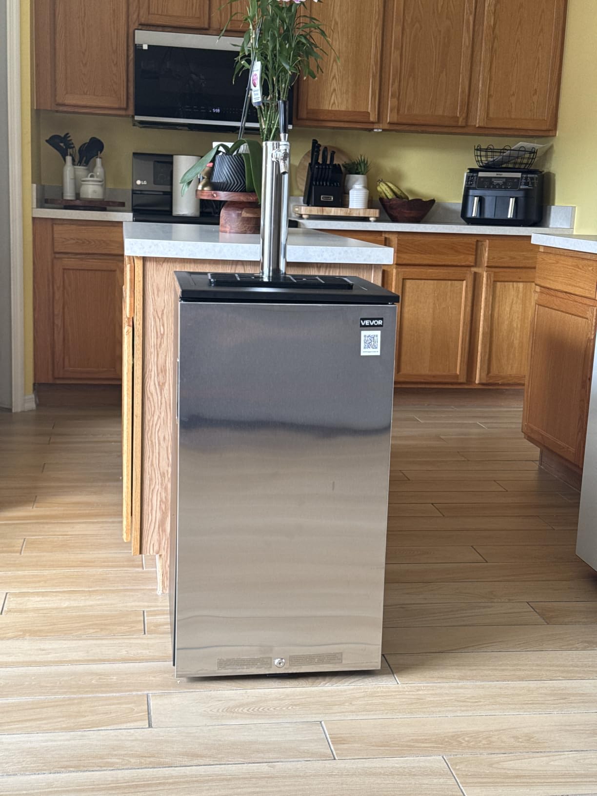 VEVOR Beer Kegerator, Single Tap Commercial Draft Beer Dispenser for D system, Full Size Keg Refrigerator with 5lbs CO2 Tank, Black customer photo 1
