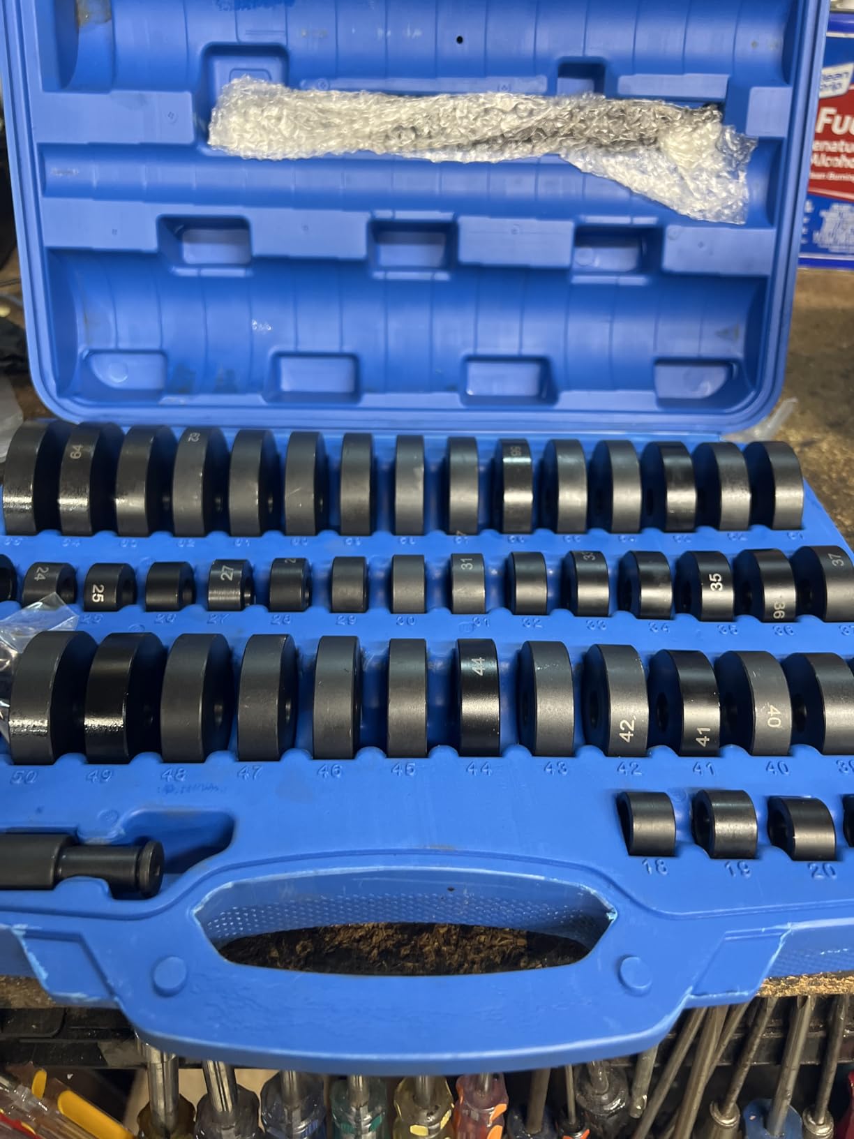 VEVOR 52PCS Custom Bushing Bearing & Seal Driver Set, Transmission Wheel Axle Bearing Race, Seal Driver Installer Remover, 18-65mm & 74mm Metric Discs Bush Removal Puller Bearing Press Tool Kit customer photo 1