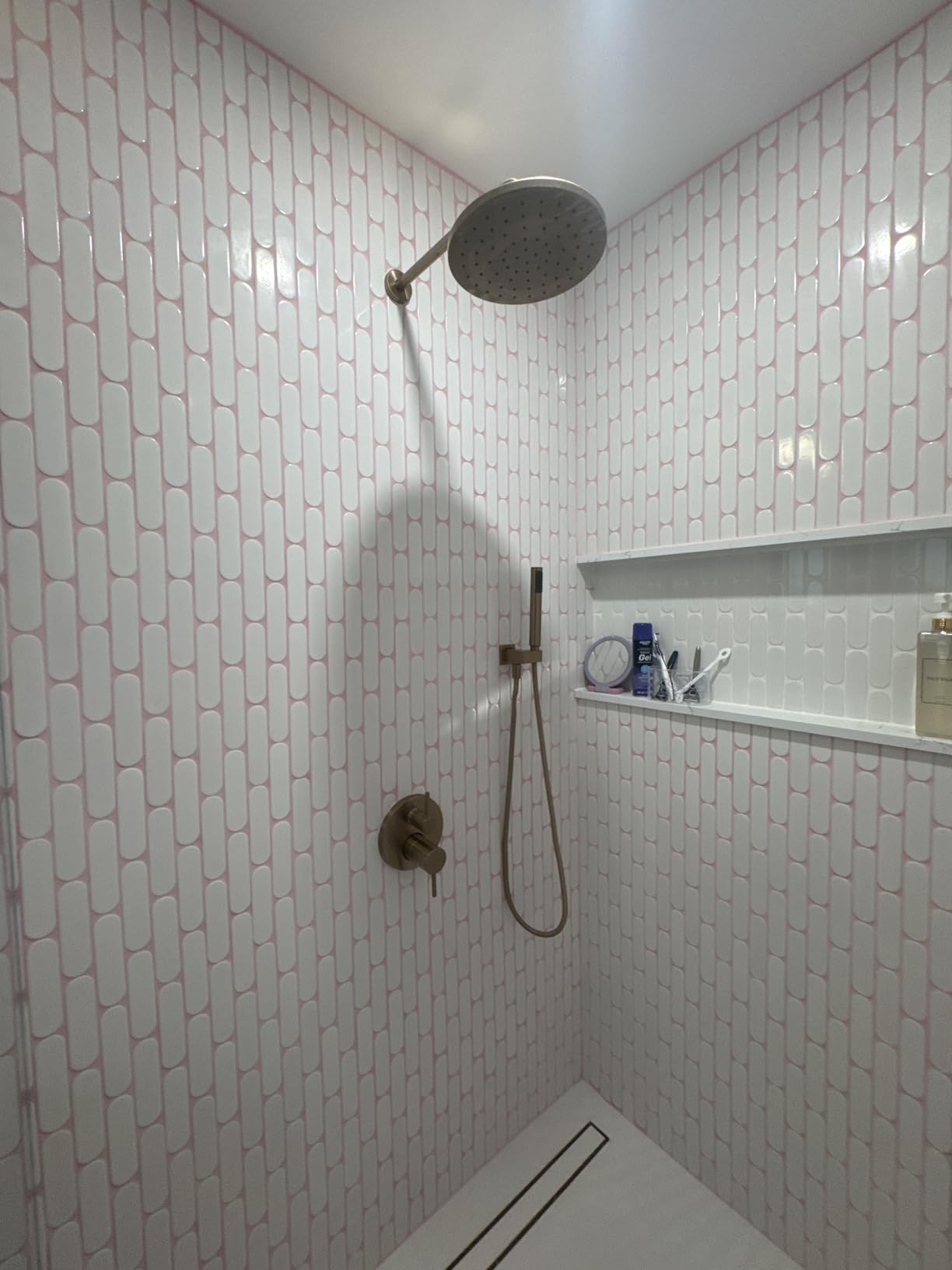 Delta Modern 14 Series Round Rain Shower System Faucet Set, Rainfall Brushed Gold Shower Head and Handle Set, Valve Trim Kit, 10 Inch, Champagne Bronze 342702-CZ customer photo 1
