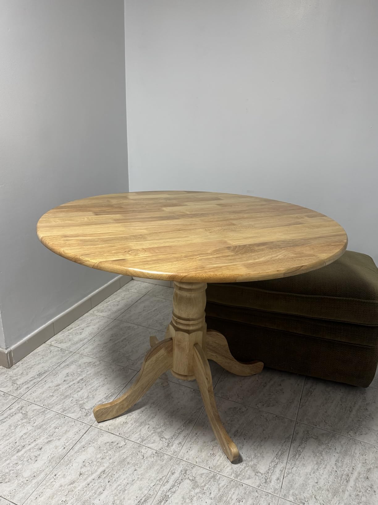 Giantex Round Dining Table, 39'' D X 29'' H, Rubber Wood Pedestal Table W/Round Tabletop & Curved Trestle Legs, 4-Person Dinner Table for Kitchen, Dining Room, Restaurant (Walnut & White) customer photo 2