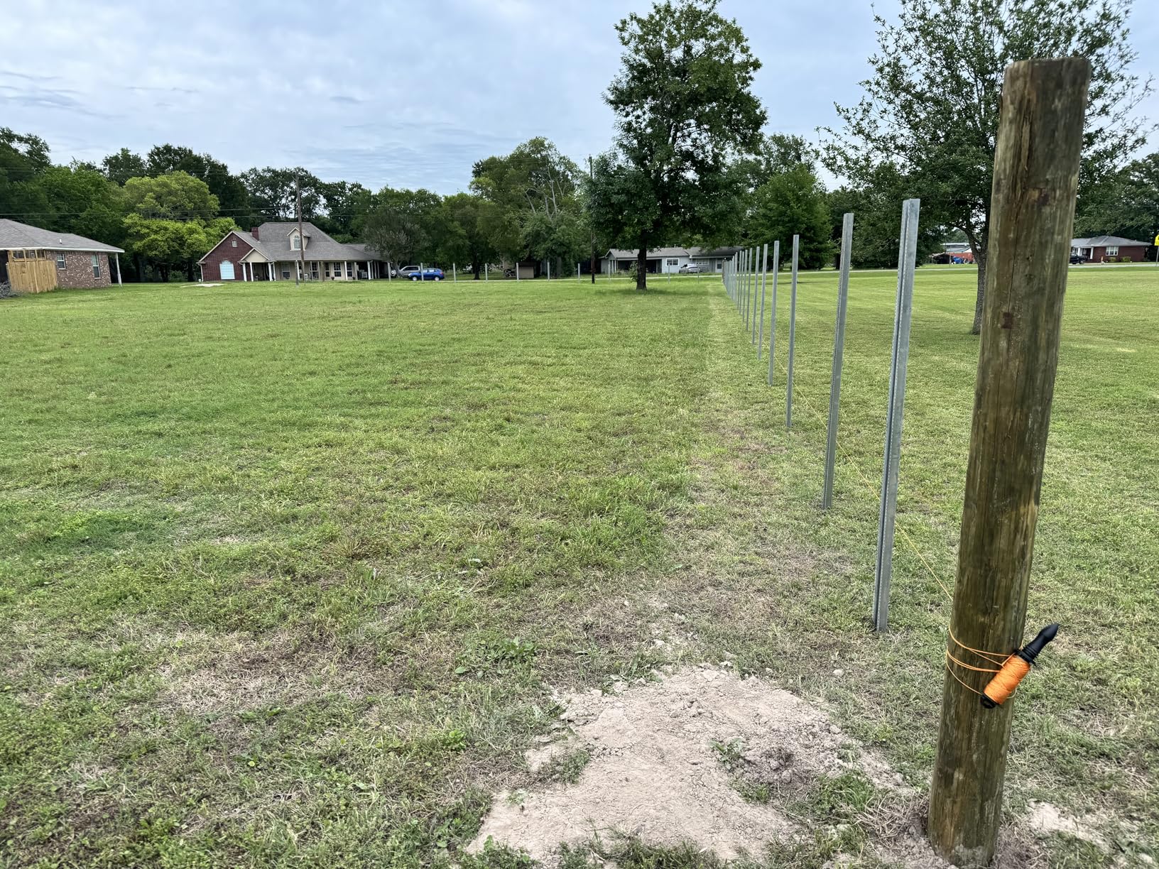 Insaga Enhance T-Post Driver, Heavy Duty Fence Post Driver with Non-Slip Ergonomic Handles, 20LB Post Driver, 17