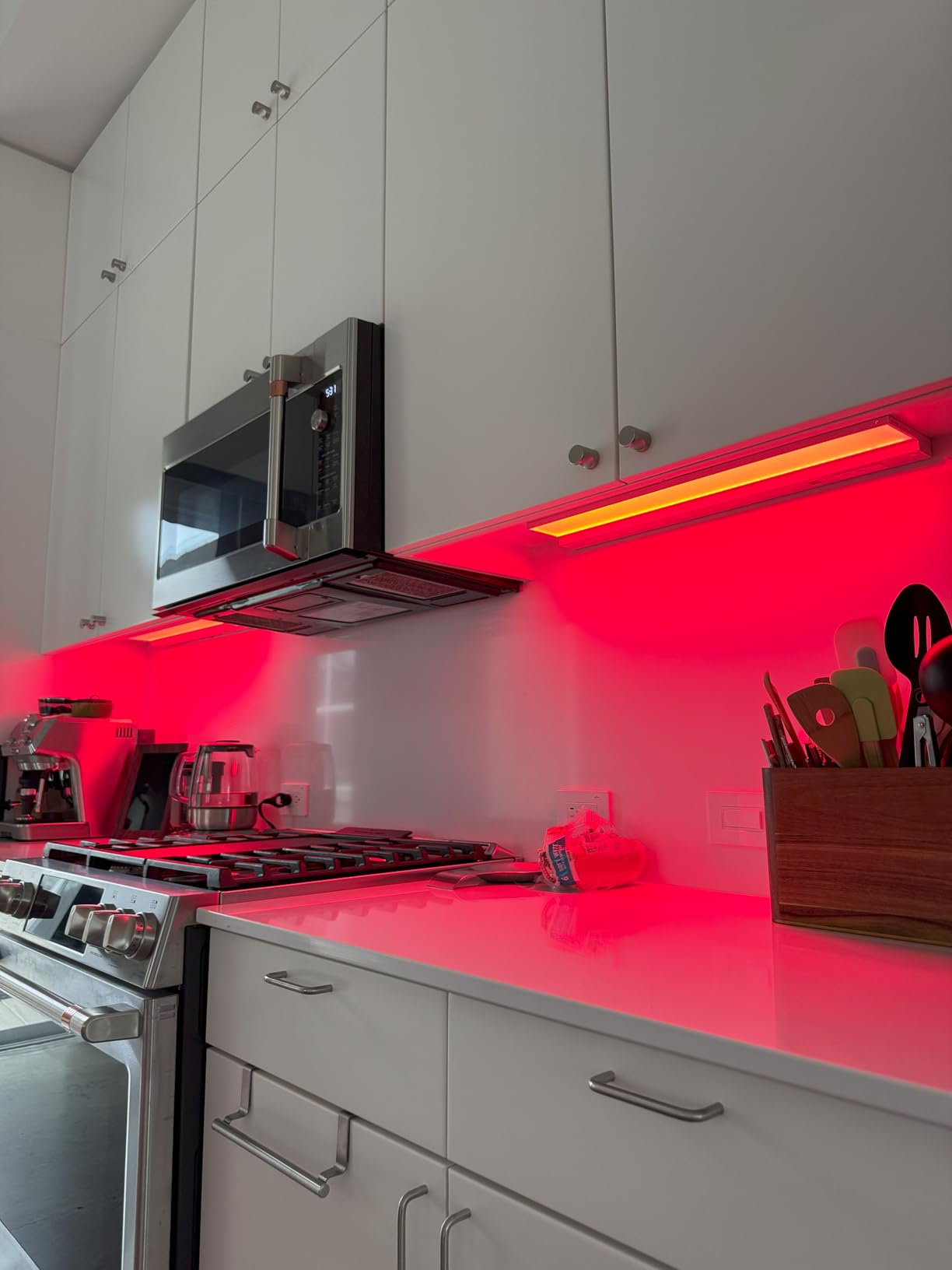 Cync GE Reveal HD+ Smart LED Undercabinet Bar Light, 24in, Color Changing & Tunable White customer photo 2