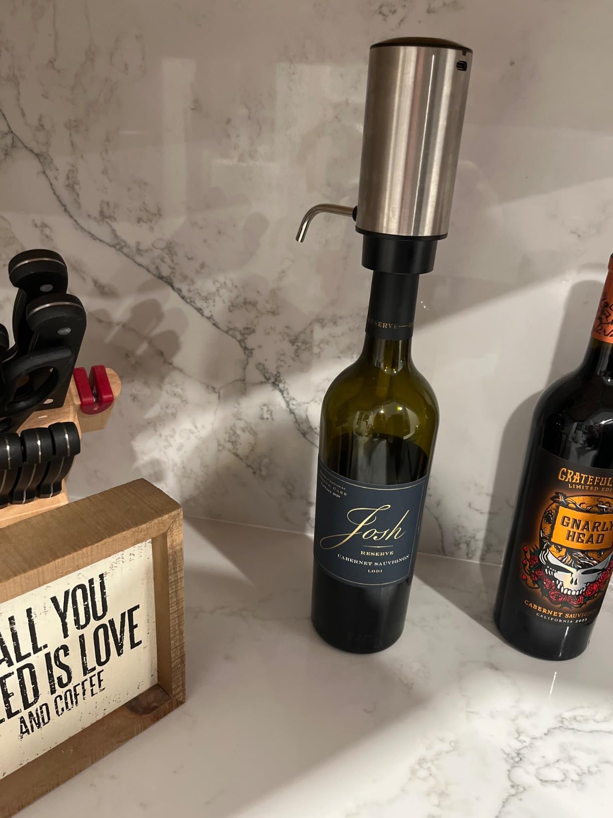 Wine Aerator Electric Wine Decanter Automatic Wine Aerator,Wine Dispenser Wine pourer with Rechargeable for Christmas, parties, weddings, dates (Black) customer photo 2