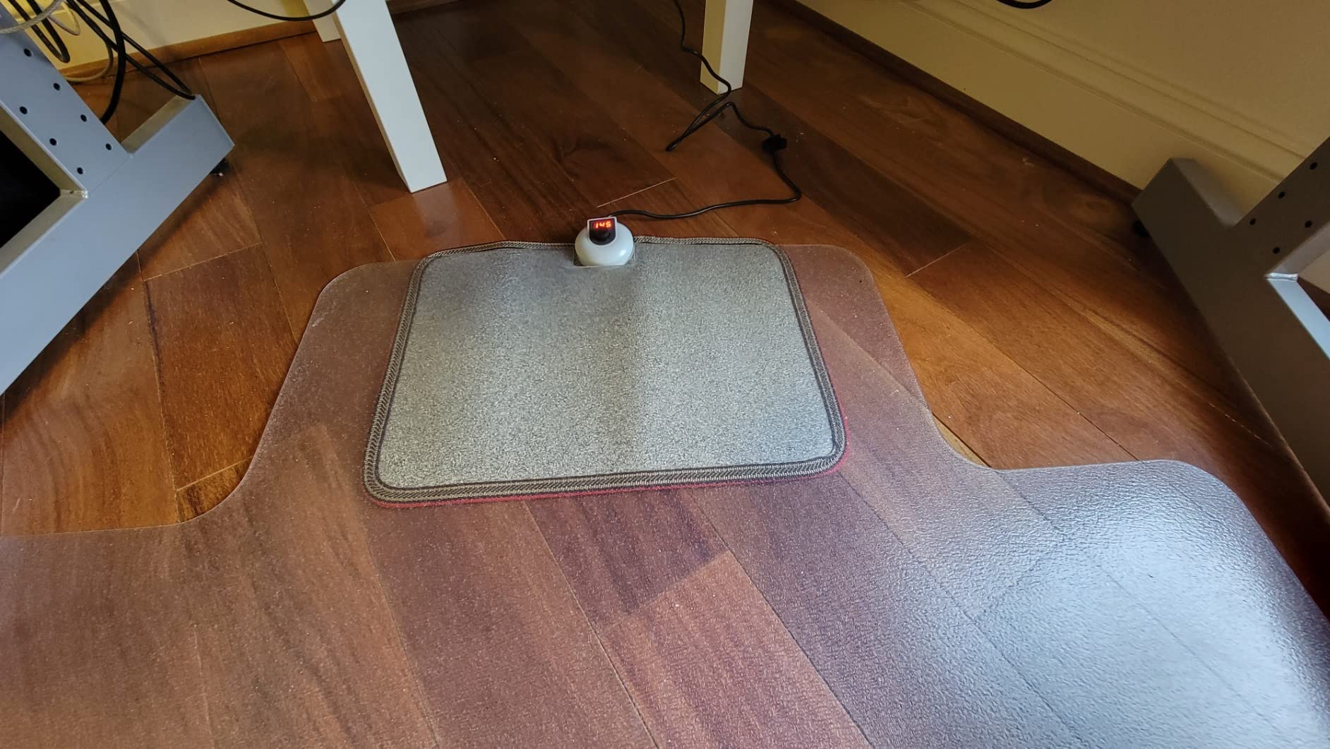 Electric Heated Floor Mats - AC 110V Foot Heater, Heated Foot Warmer Mat Under Desk for Office and Home (Black) customer photo 1