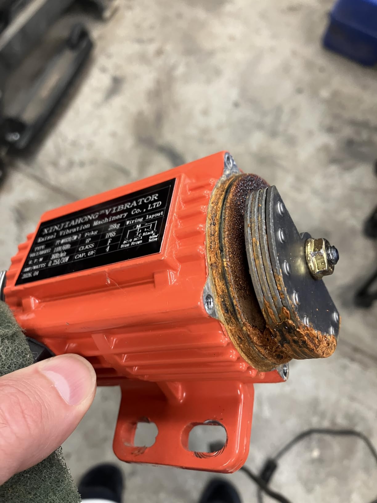 Concrete Vibrator Vibration Motor Single Phase AC 110V 3600RPM with Power Plug for Shaker Table (30W) customer photo 1