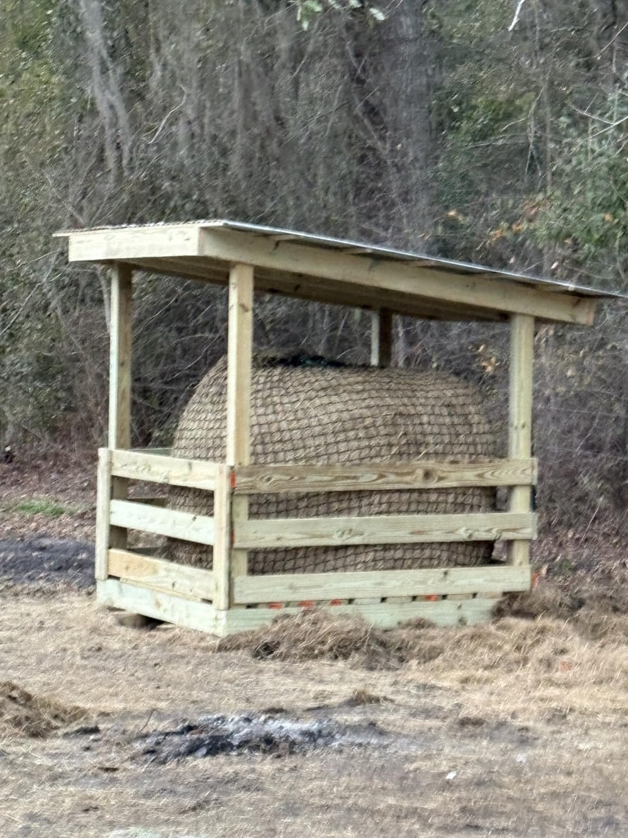 TONGMO 4x4 ft Round Bale Hay Net for Horses & Livestock - Slow Feeder Hay Nets with 2 inches Hole customer photo 1
