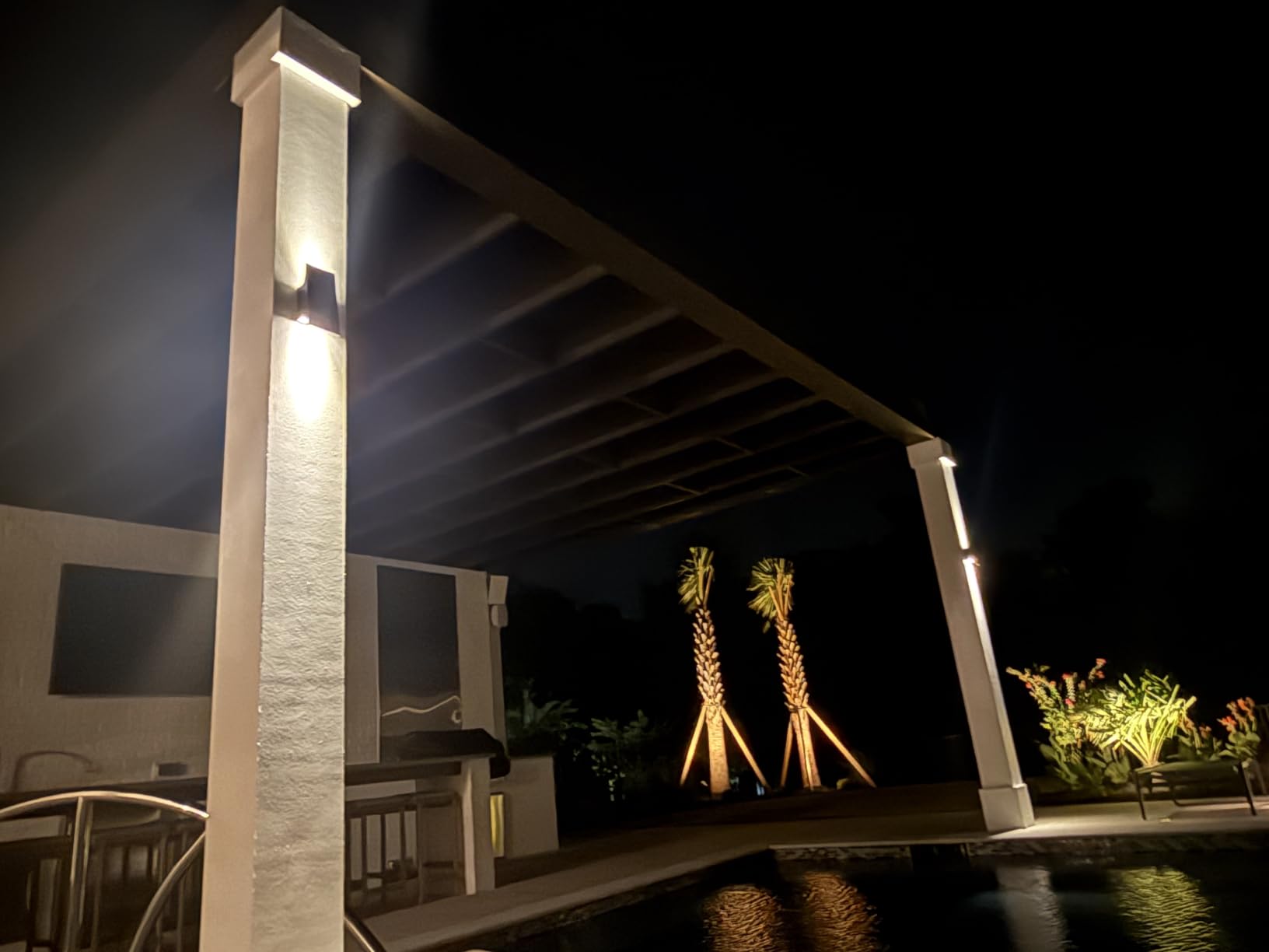 SOTTLOT Solar Lights Outdoor Up and Down, 2-pack Solar Wall Lights Outdoor | 4-Level Brightness, Dusk to Dawn, 3000K 700LM Solar Sconce Lights Outdoor, IP65 Waterproof, for Yard Patio Garage Porch Decor customer photo 1