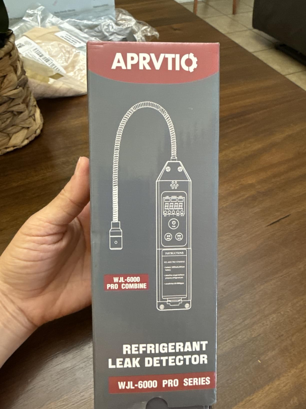 Refrigerant Leak Detector, Aprvtio WJL-6000PRO 3-in-1 A2L Freon Leak Detector Rechargeable, 0.14 oz/yr Sensitivity, Audible & Visual Alarms, Automotive AC Leak Detector for R454B R1234yf R32 R410A customer photo 1