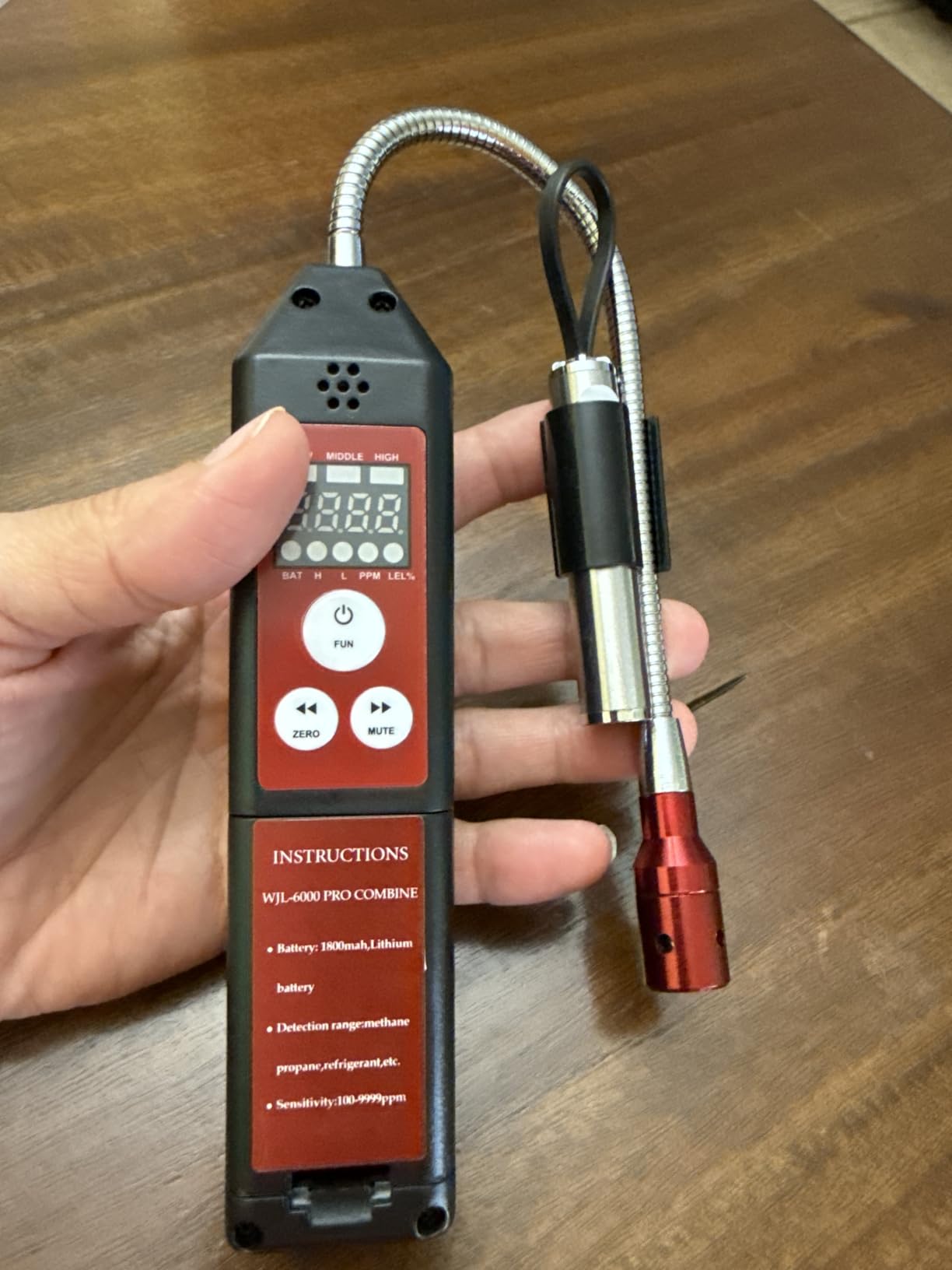 Refrigerant Leak Detector, Aprvtio WJL-6000PRO 3-in-1 A2L Freon Leak Detector Rechargeable, 0.14 oz/yr Sensitivity, Audible & Visual Alarms, Automotive AC Leak Detector for R454B R1234yf R32 R410A customer photo 2