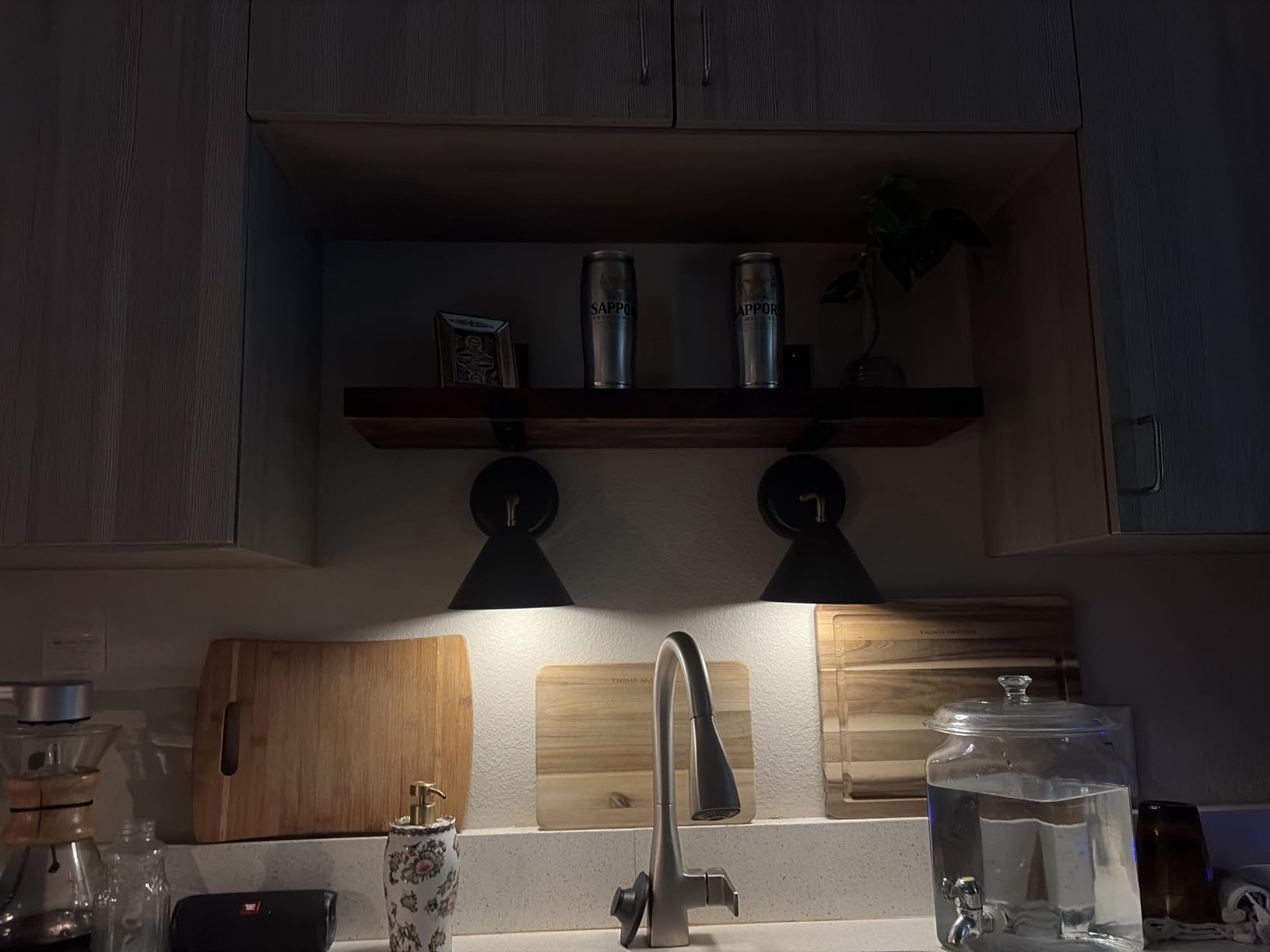 LENOMA Puck Lights with Remote 8 Pack Rechargeable Under Cabinet Lighting customer photo 2
