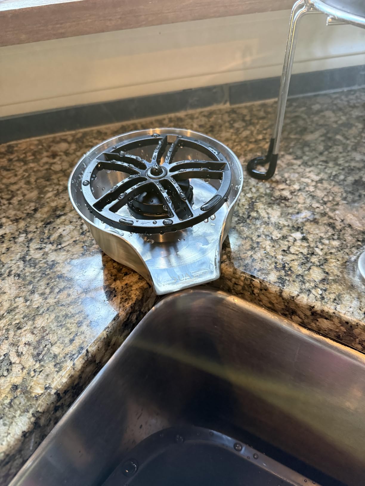 2 in1 Glass Rinser for Kitchen Sink - Stainless Steel Cup Cleaner - Counter Top Bottle Washer - Kitchen Sink Accessories - Attachements - Sink Sprayer (Nickel) customer photo 1