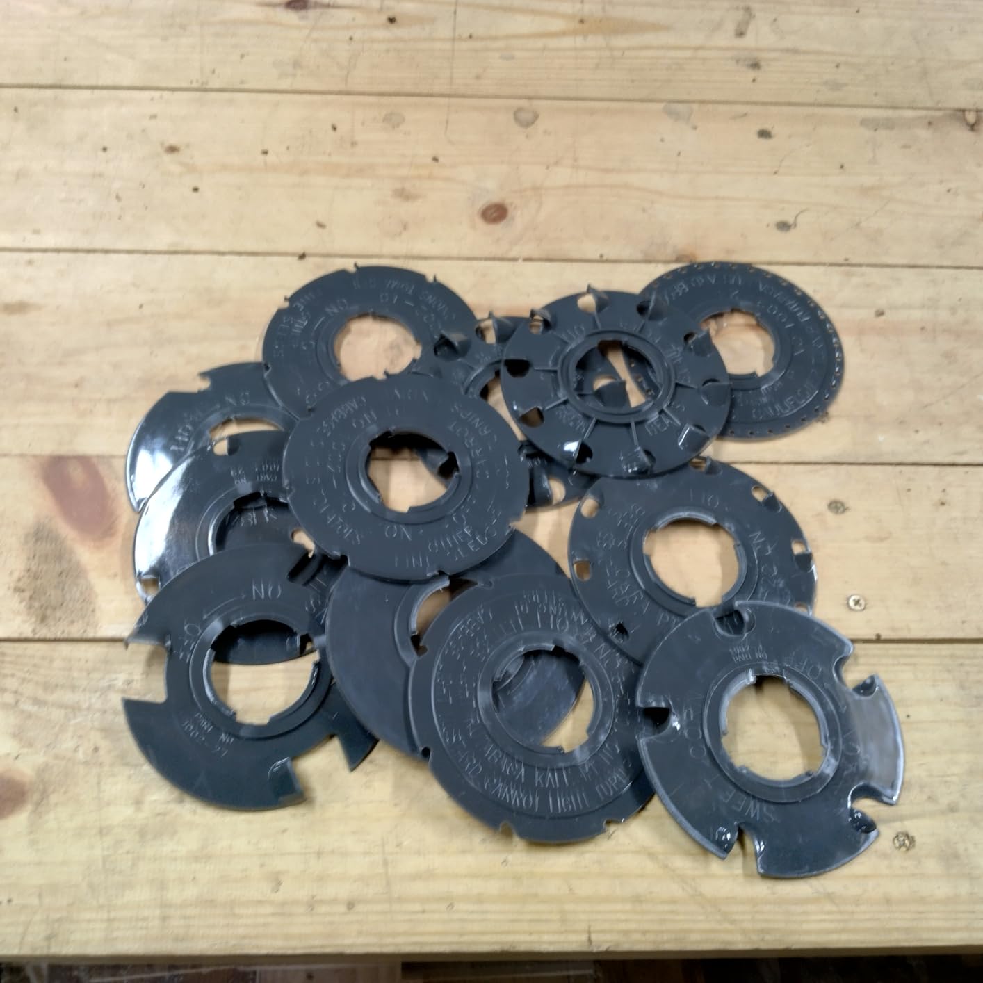 60009 60010 Seed Plate 12 Set Fits EarthWay 10001 1001-B Garden Seeder | XQK Seed Plates Compatible with Earth Way Seeder Disk, Works for Sweet Corn, Carrot, Spinach, Small Peas, Jumbo Peas and More customer photo 1