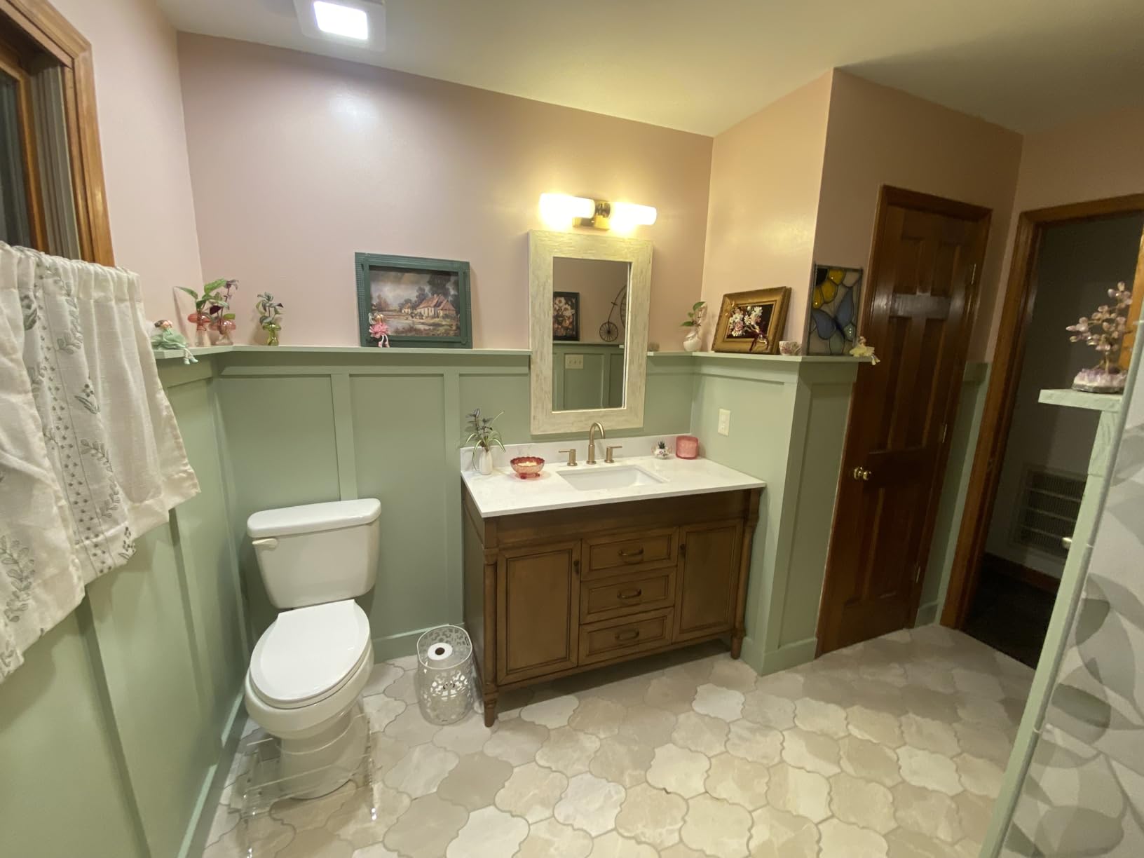 48 Inch Bathroom Vanity with Sink Combo, Classic Bathroom Cabinet with Countertop & Backsplash, Solid Wood Vanity with Soft Closing Doors & Dovetail Drawers, Ceramic Sink, Light Walnut customer photo 1
