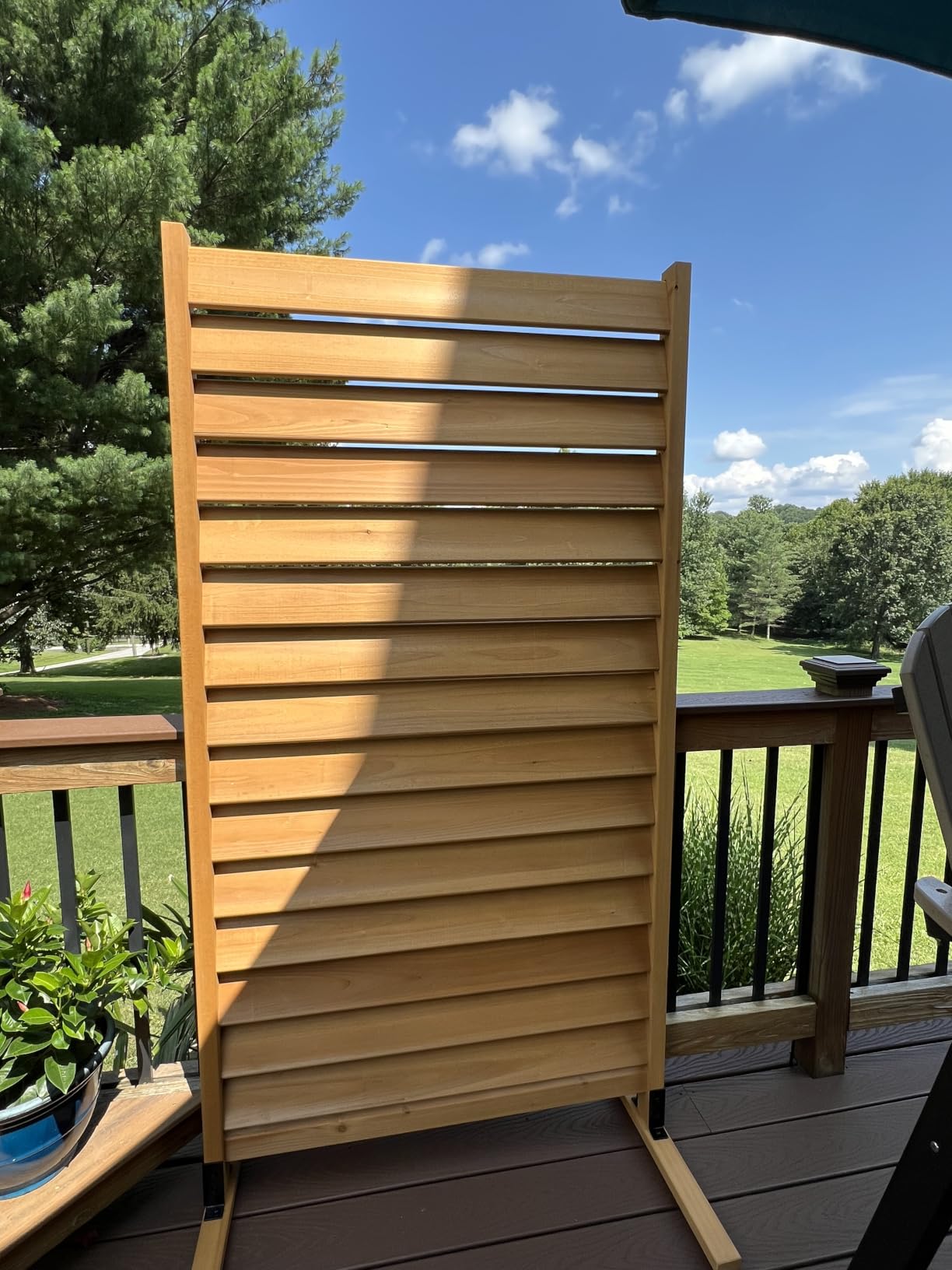 Enclo Louvered Freestanding/Surface Mounted Privacy Screen, Cedar Wood | 6ftH x 3ftW customer photo 1