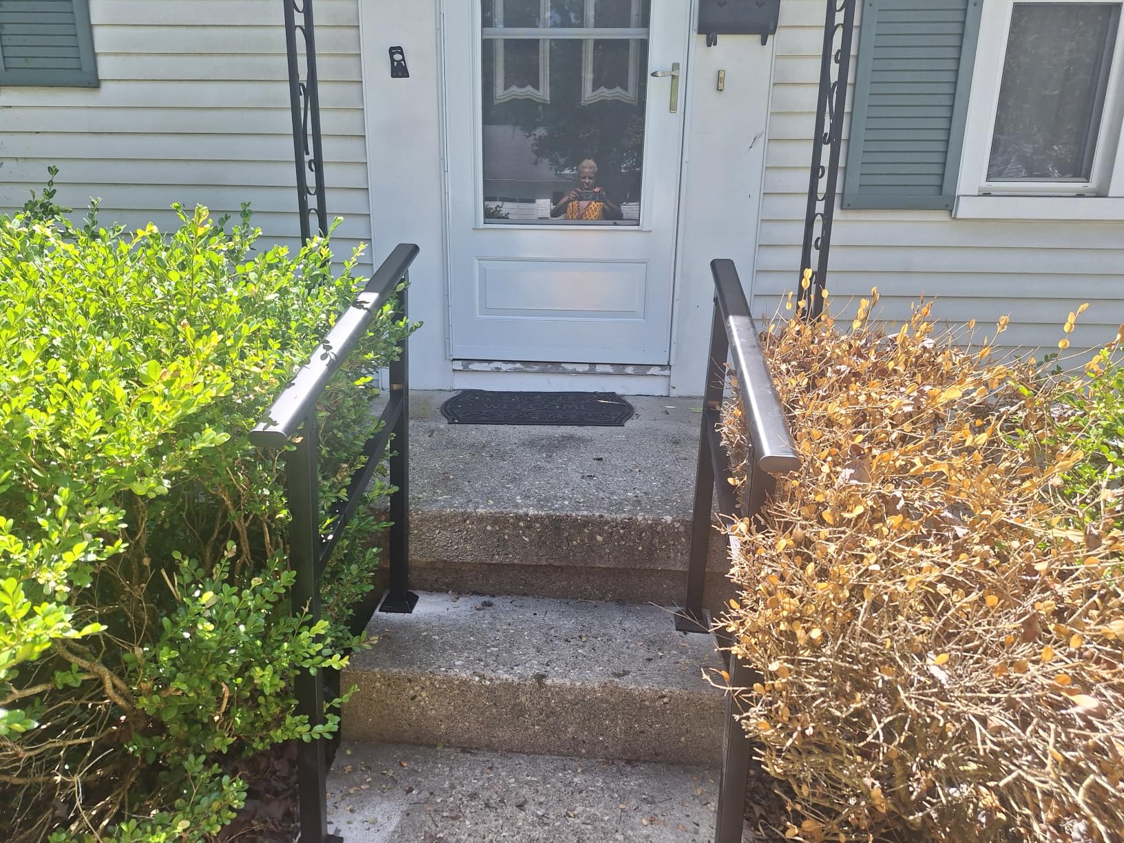 VIVOHOME Adjustable Outdoor Handrails - Durable Galvanized Steel Hand Rail, Black Oval Design for Porch, Deck & Stairs, 2-Pack for 6 Steps customer photo 1