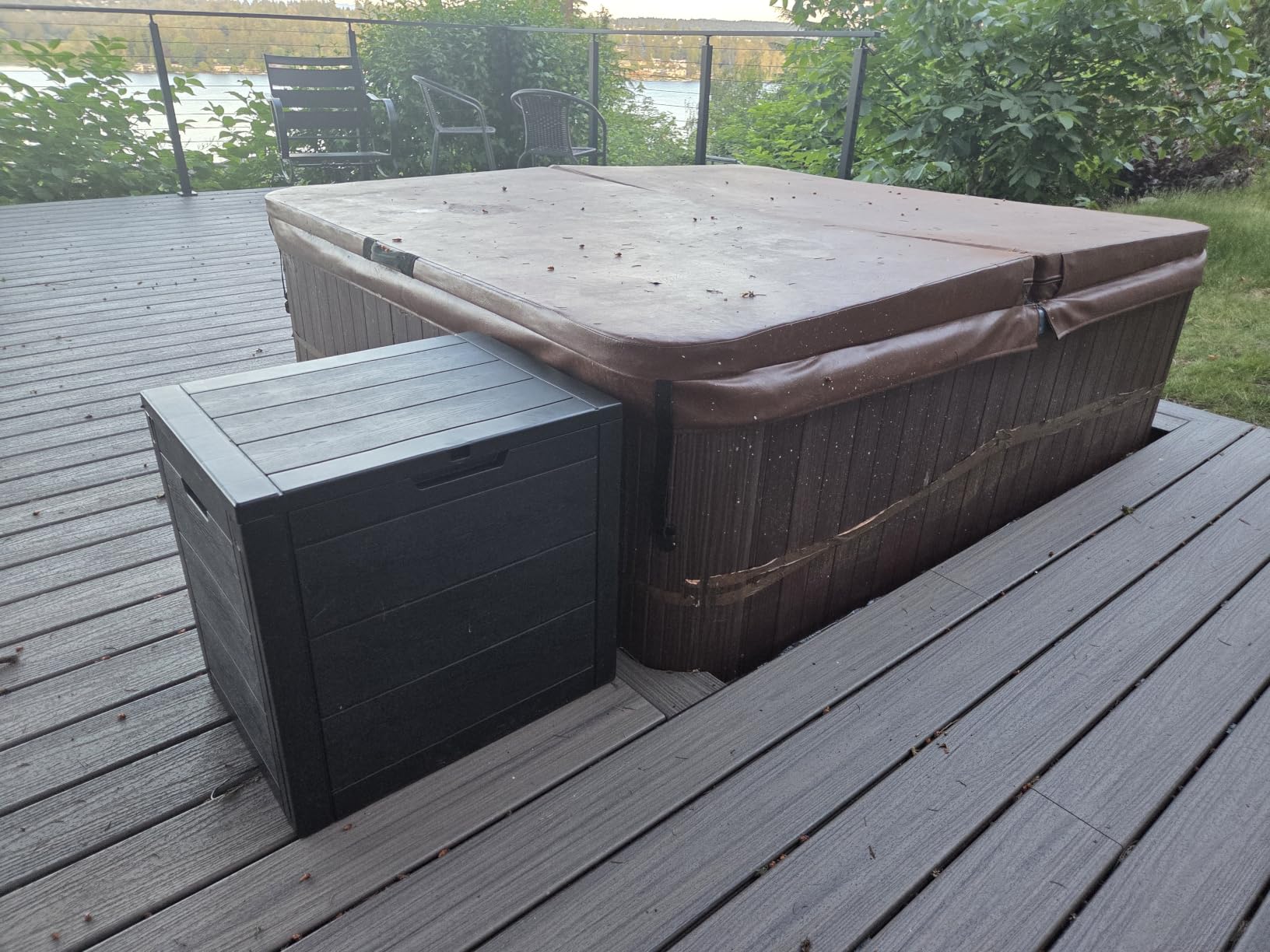 35 Gallon Outdoor Storage Box Waterproof, Deck Boxes Outdoor Waterproof, Resin Deck Box Delivery Boxes for Outside for Package Delivery, Patio Cushions, Gardening Tools, UV Resistant customer photo 1