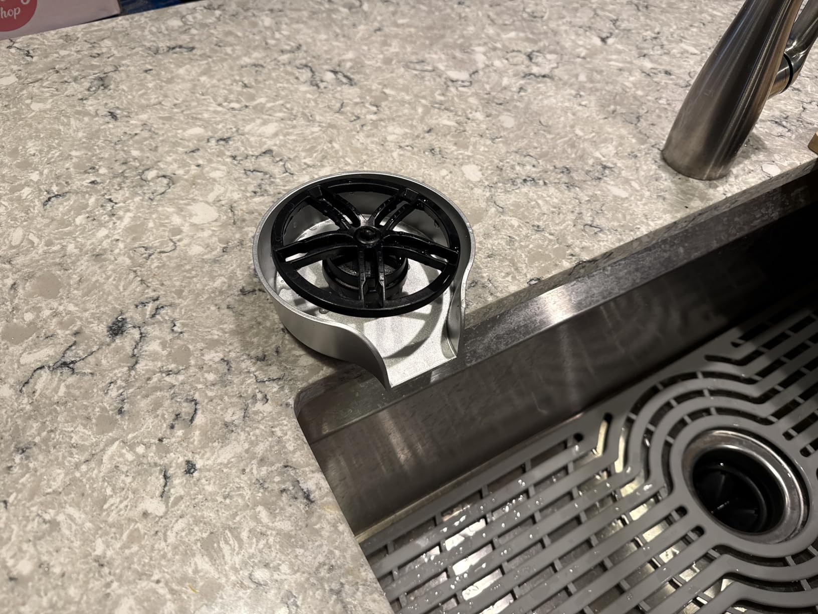 Glass Rinser for Kitchen Sink, 360 Degree Rotating Glass Rinser | High Pressure with Pull-Out Spray Gun, Cup Washer Kitchen Sink Attachment customer photo 2