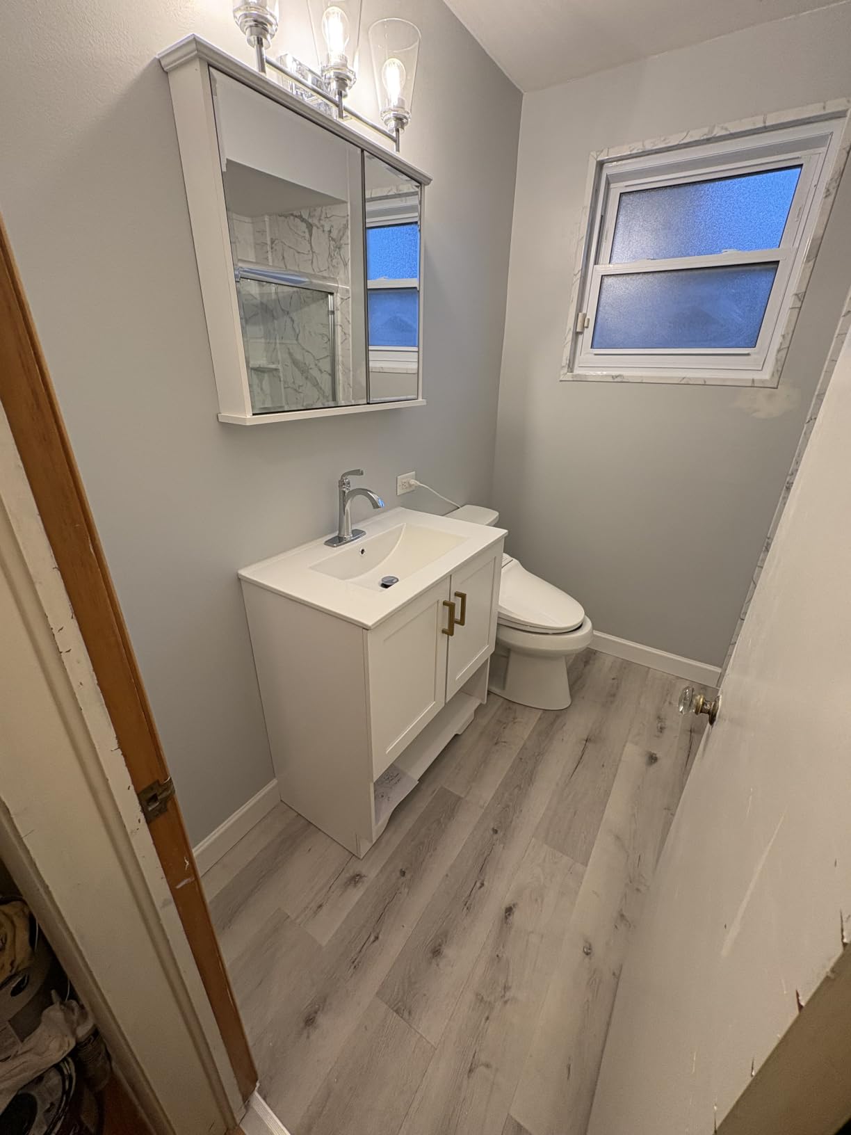 24 Inch Bathroom Vanity with Ceramic Sink and Countertop (Blue) | Modern Bathroom Vanities Cabinet with 2 Doors and 1 Open Shelf customer photo 1