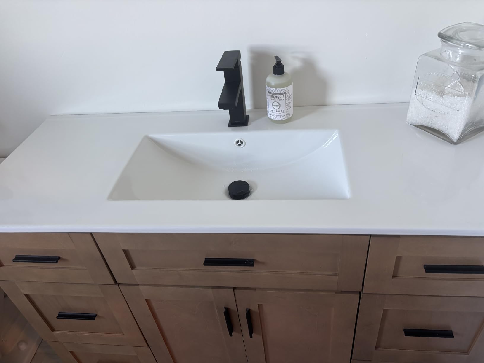 48 Inch Bathroom Vanity with Sink, Freestanding Single Bathroom Sink Cabinet with 6 Drawers and 2 Soft Close Hinge Doors, Modern Wood Bath Vanity with Ceramic Sink and Countertop, White customer photo 2