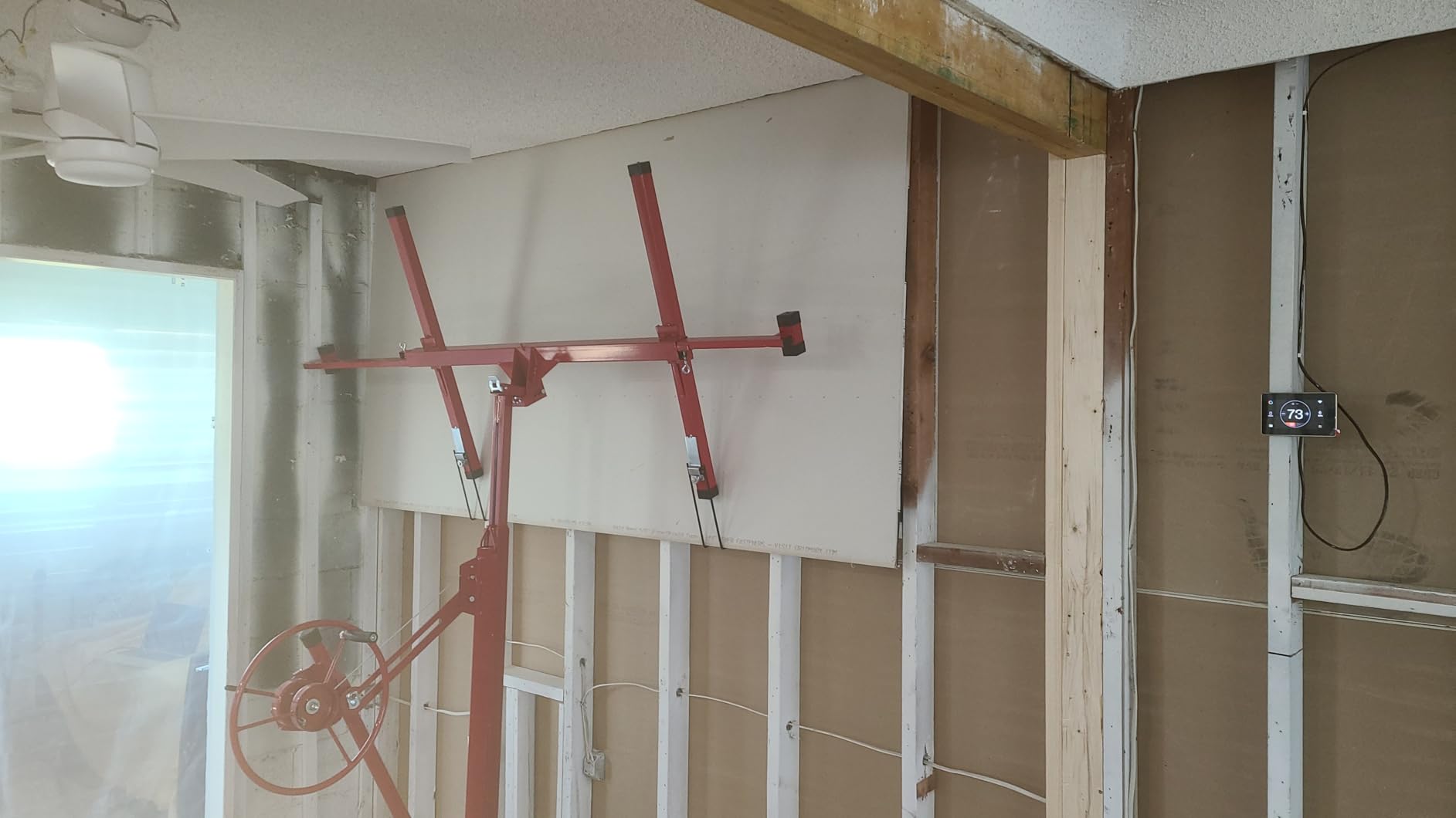 Drywall Lift, 150lb Drywall Lift Jack with Wheels - 11FT Adjustable Steel Sheetrock Hoist for Ceiling & Wall Installation - Heavy Duty Panel Lifter for Pros & Homeowners customer photo 1
