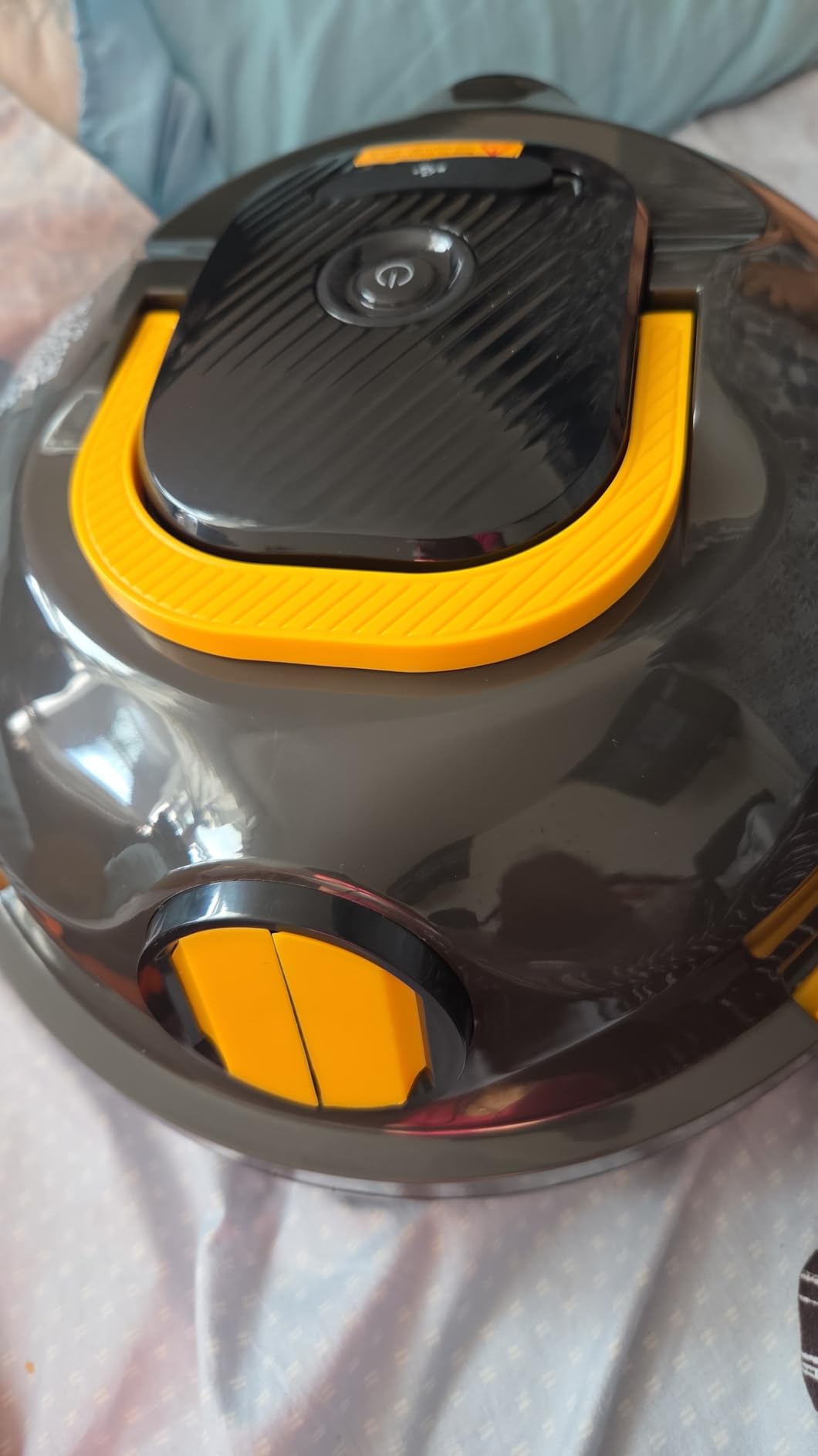 Y20 Robotic Pool Cleaner, Cordless Pool Vacuum for Above & Inground Pools, 150 Min Runtime, Powerful Dual Motors, Smart Navigation, Auto-Parking, Pool Vacuum Robot for Flat Pools up to 1300 Sq.Ft customer photo 1