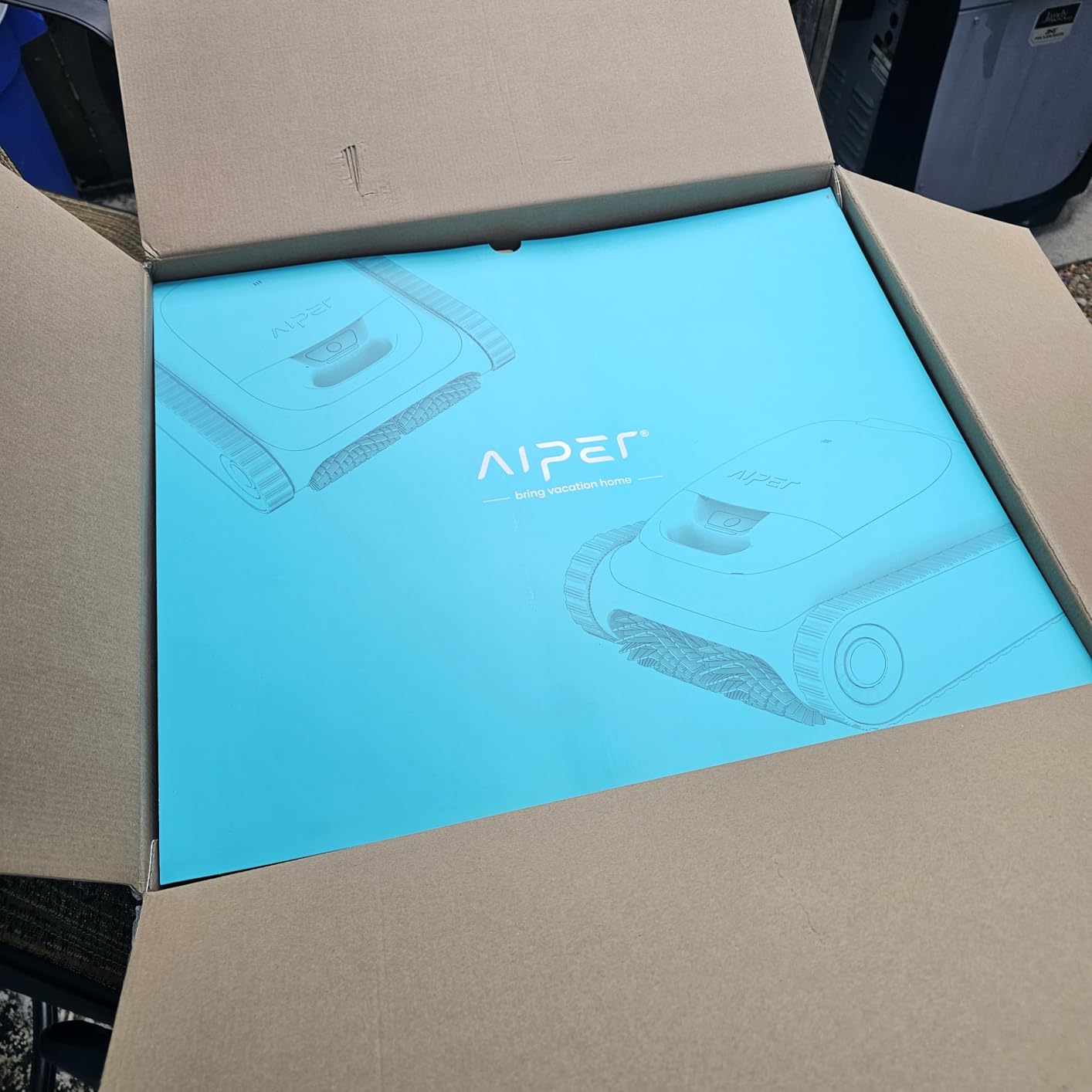 (2026 Upgrade) Aiper Scuba S1 Robotic Pool Cleaner, 270-Min Runtime, Floor, Wall, Waterline, Shallow Area Cleaning, Smarter Navigation, 11 High-Precision Sensors, App Support & Weekly Custom Cleaning-Blue customer photo 2