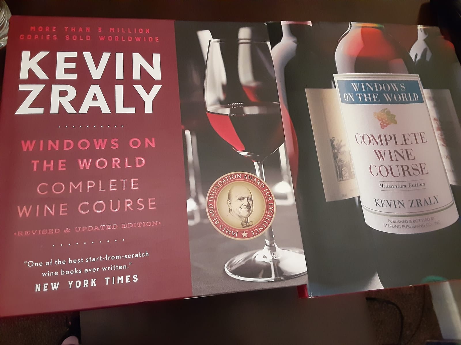 Kevin Zraly Windows on the World Complete Wine Course: Revised & Updated / 35th Edition customer photo 2