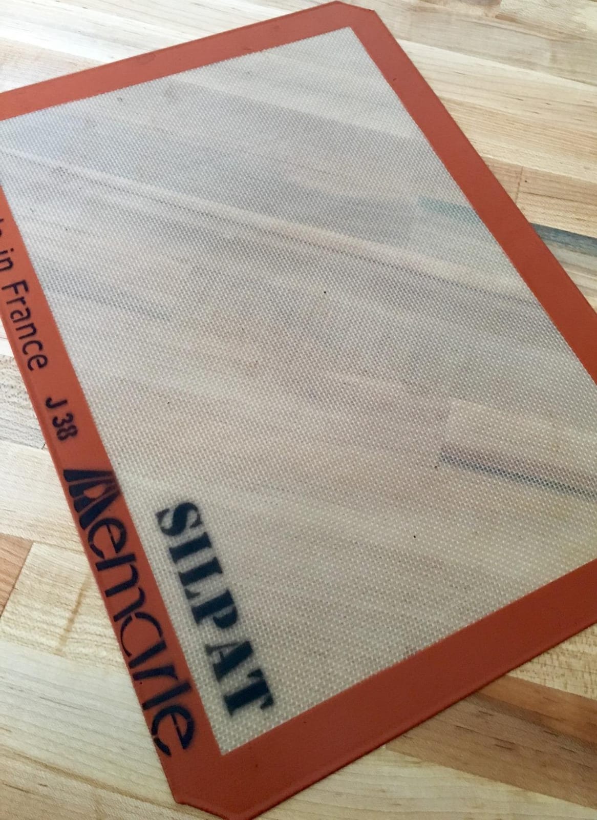 Silpat Premium Non-Stick Silicone Baking Mat, Half Sheet Size, 11-5/8 x 16-1/2, Orange customer photo 2