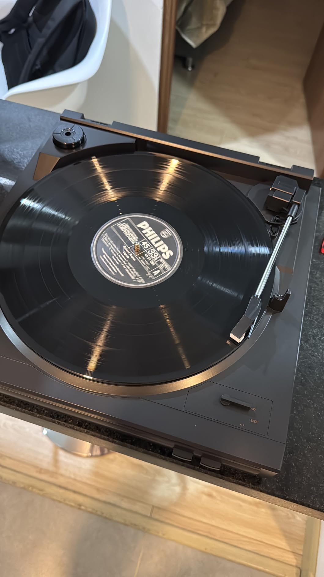 Denon DP-29F Fully Automatic Record Player, Analog Turntable | Built-In RIAA Phono Equalizer, Unique Automated Tonearm Design, Manual Lifter Mechanism, Rigid Diecast Aluminum for Stability customer photo 1