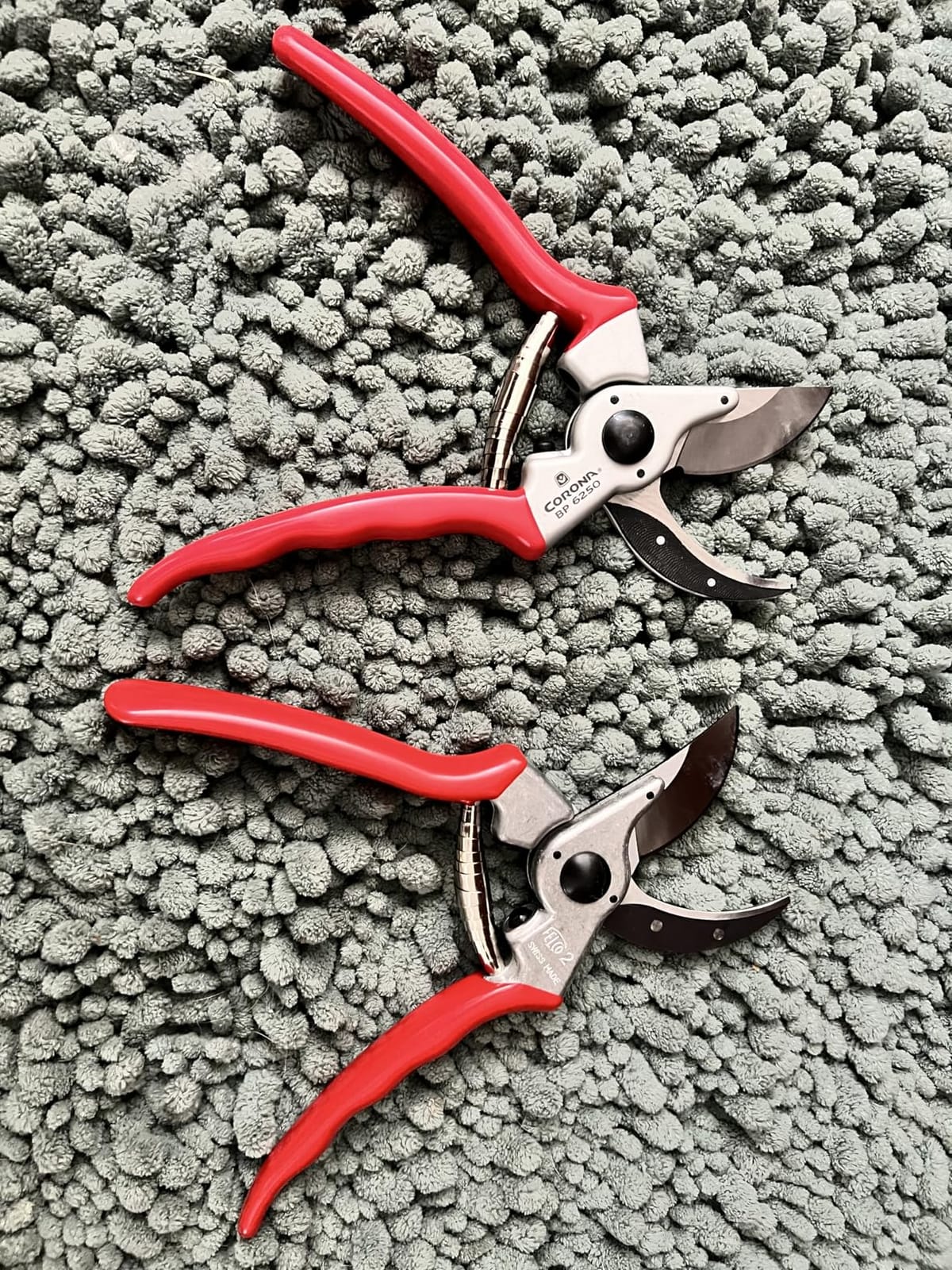 Felco F2 Pruning Shears - 9.25