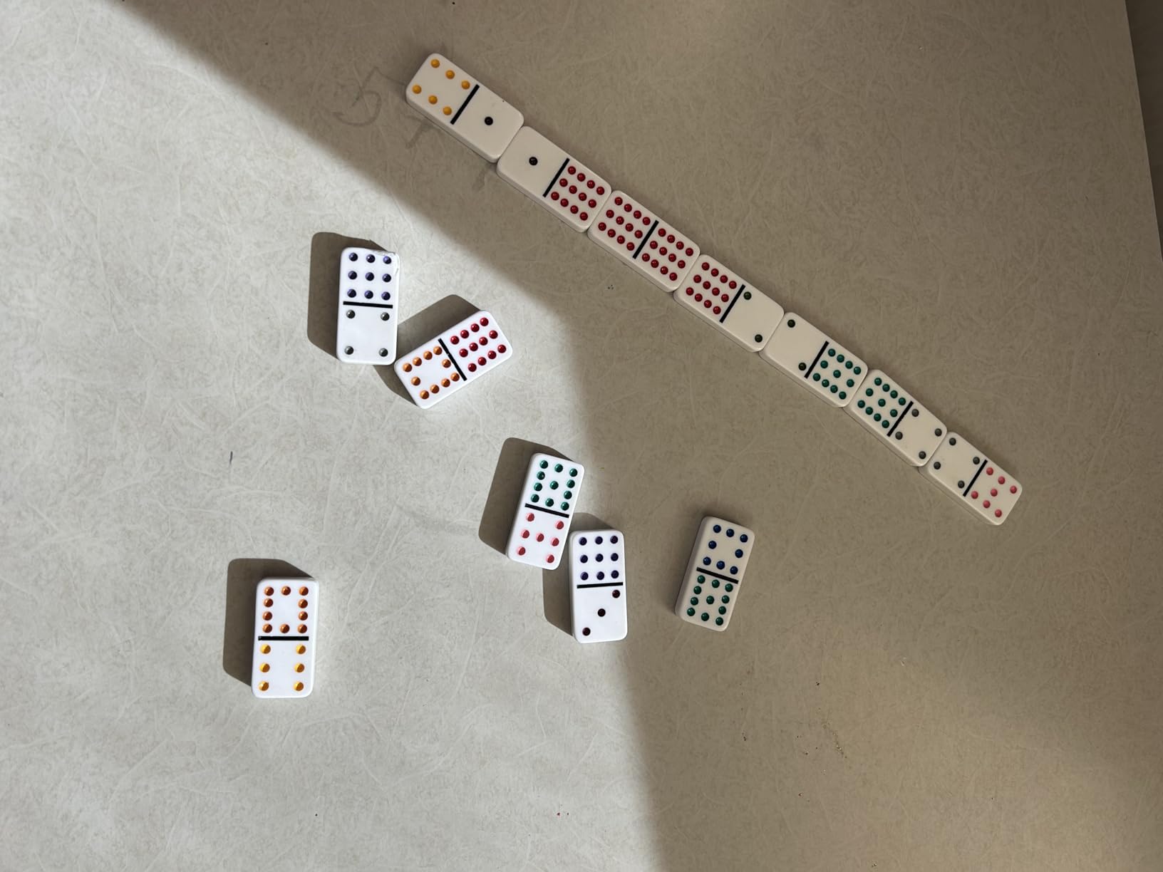 Spin Master Games Mexican Train Dominoes Set in Metal Case Classic Game | Includes 91 Dominoes, Plastic Trains & Case, Easy-to-Read Color-Coded Pips, Practice Matching Skills, 2-8 Players, Ages 8+ customer photo 2
