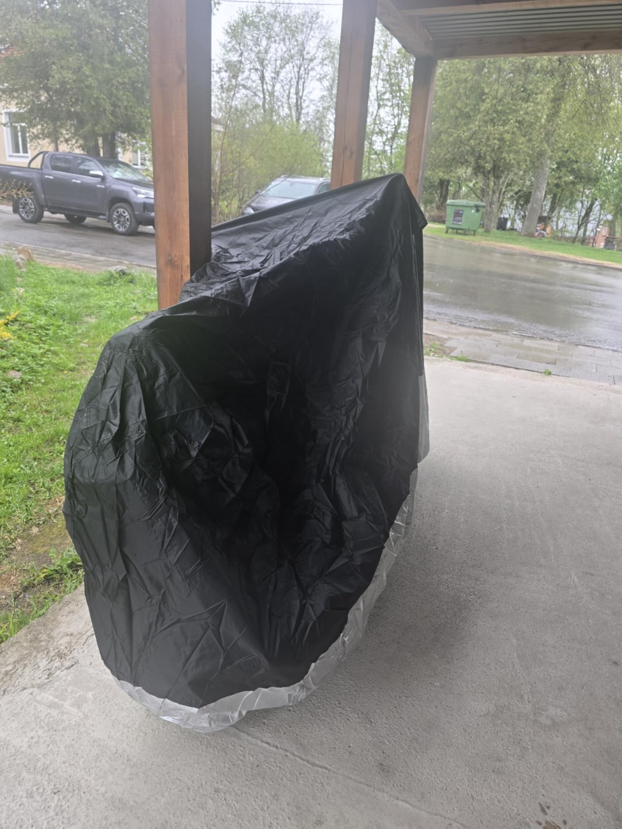Nelson-Rigg Deluxe Motorcycle Cover, Weather Protection, UV, Air Vents, Heat Shield, Windshield Liner, Compression Bag, Grommets, Medium fits Sport Bikes and Small Cruiser motorcycles customer photo 1