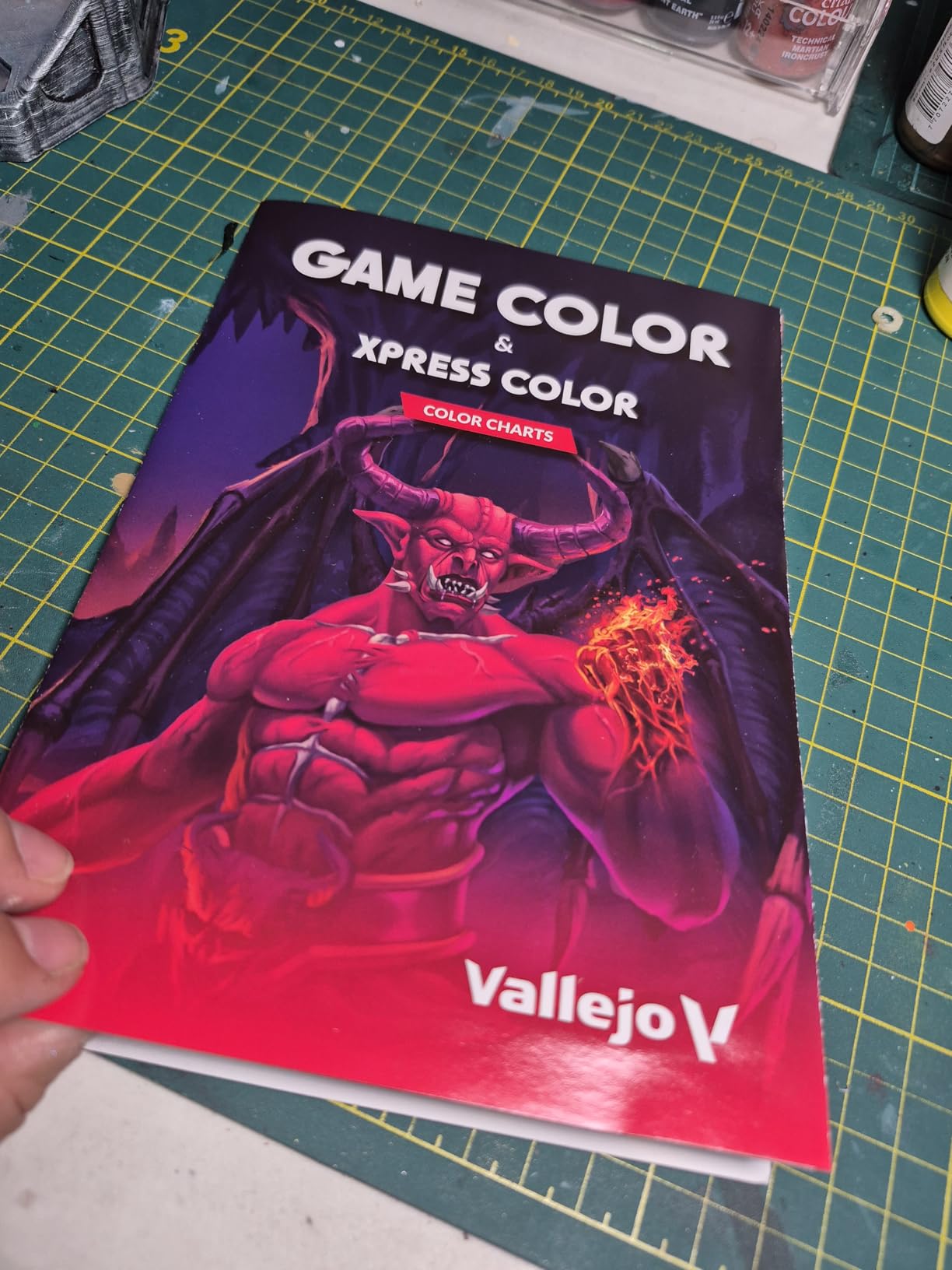 Vallejo Game Color Introduction Set - 16 Bottles x 18ml Starter Set for Fantasy and Wargame Figures customer photo 1