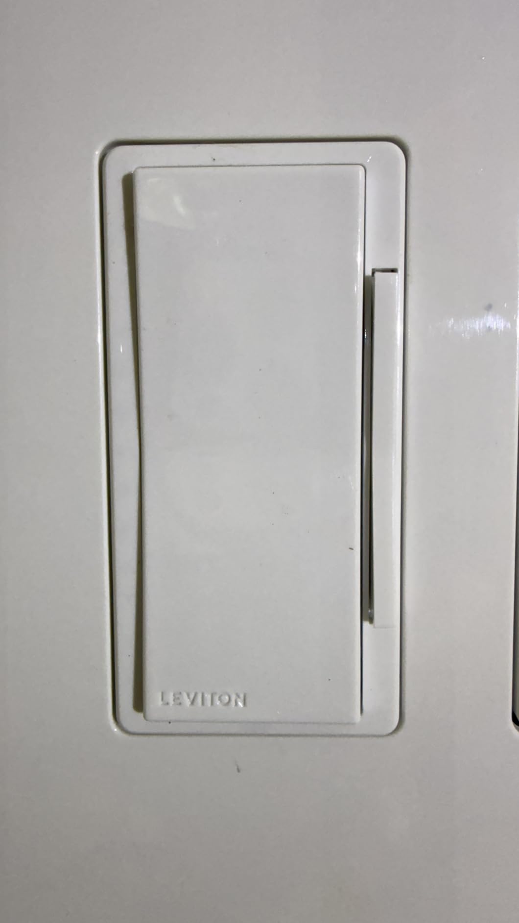 Leviton Decora Smart Dimmer Switch, Wi-Fi, Works with Matter, My Leviton, Alexa, Google Assistant, Apple Home/Siri & Wired or Wire-Free 3-Way, Neutral Wire Required, D36HD-1RW, White customer photo 1