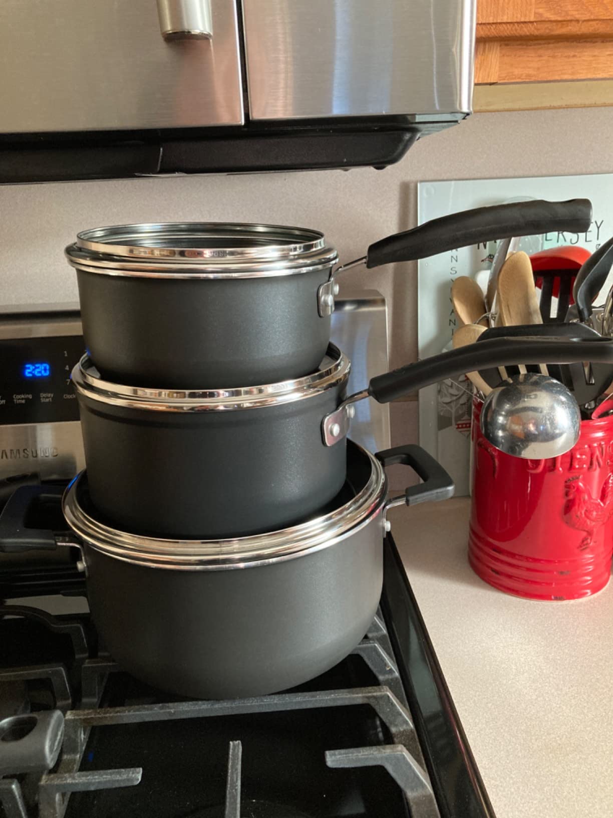 T-Fal Signature Nonstick Pots and Pans Set 12 Piece, Oven Broiler Safe 350F, Kitchen Cookware Set w/Fry Pans, Saucepans, Saute Pan, Dutch Oven, Griddle, Kitchen, Home, Dishwasher Safe, Black customer photo 2