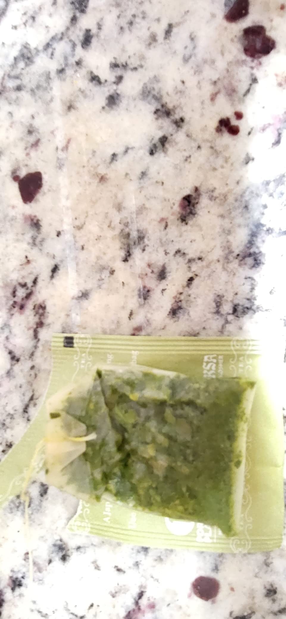 Harney & Sons Japanese Sencha Green Tea, 50 Tea Bags | Japanese Sencha green tea with a light, delicate flavor. Contains caffeine. customer photo 2