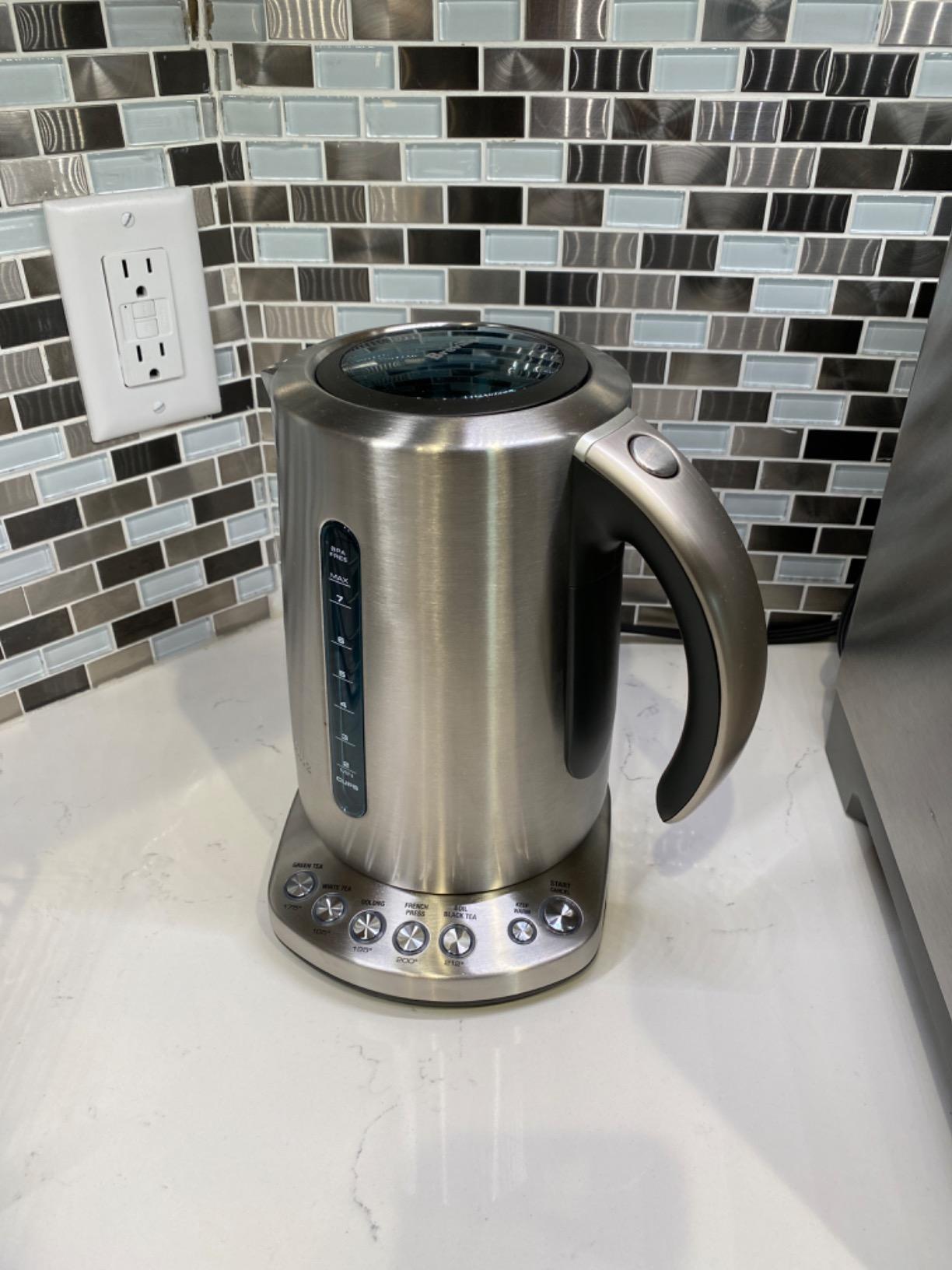 Breville BKE820XL IQ Kettle Water Boiler, Brushed Stainless Steel | Intelligently heat water with auto shut-off and keep-warm settings for precise tea brewing | 7 cup capacity customer photo 1