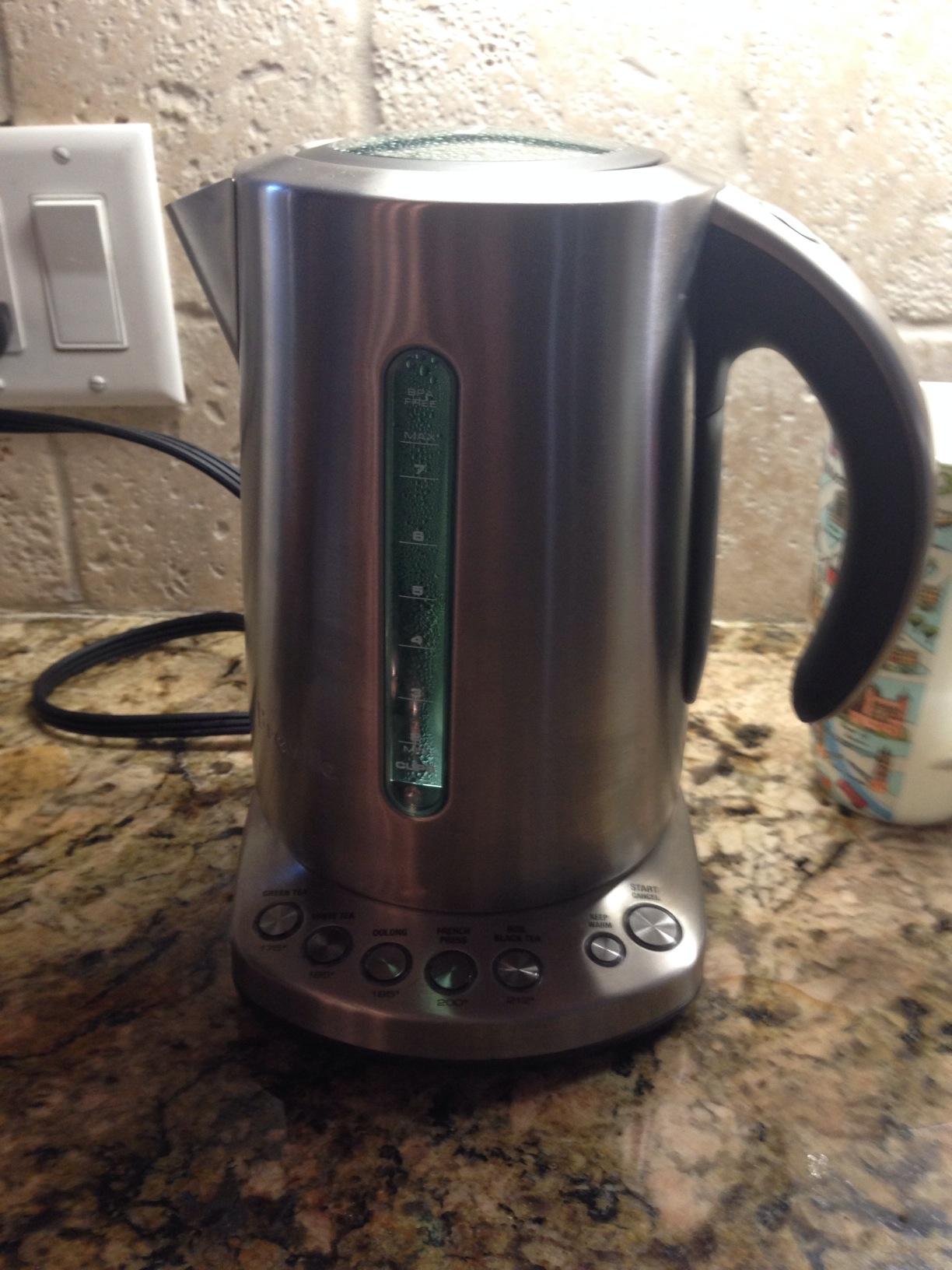 Breville BKE820XL IQ Kettle Water Boiler, Brushed Stainless Steel | Intelligently heat water with auto shut-off and keep-warm settings for precise tea brewing | 7 cup capacity customer photo 2