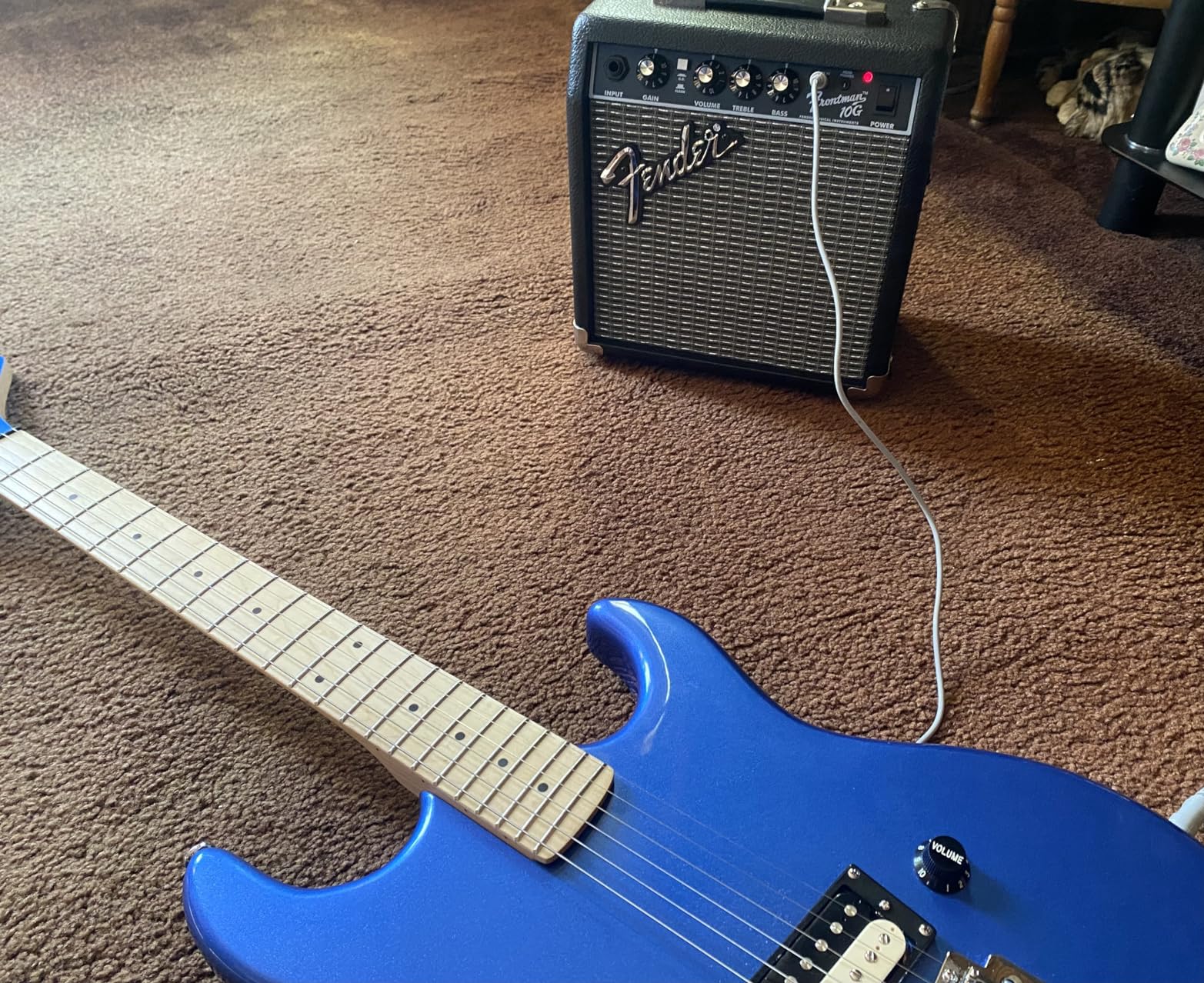 Fender Frontman 10G Electric Guitar Amplifier, 10-Watt Amp, Black/Silver | Beginner practice amp, 10-Watt with 6
