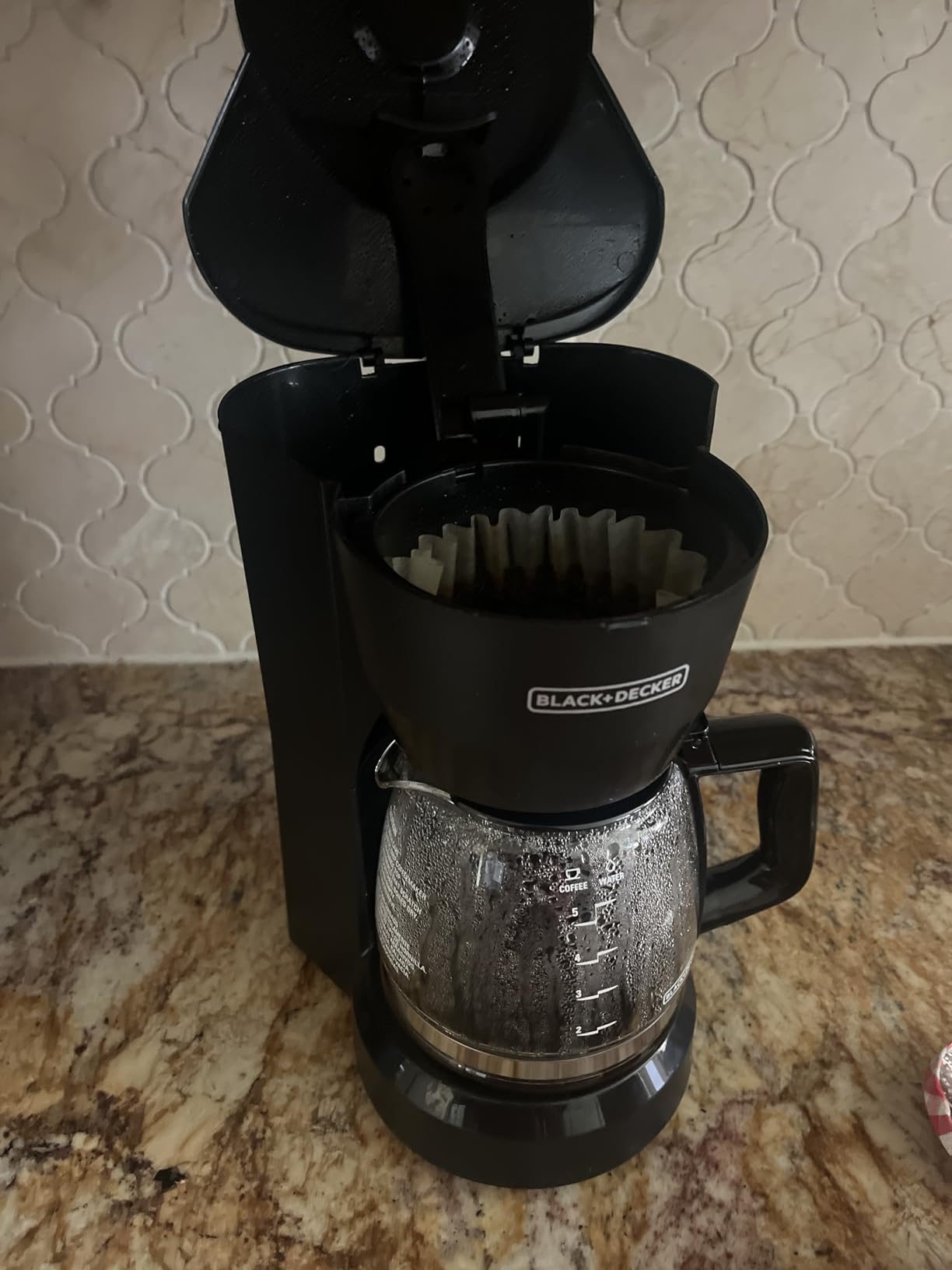 BLACK+DECKER Single-Serve Coffee Maker with 50oz Reservoir customer photo 1