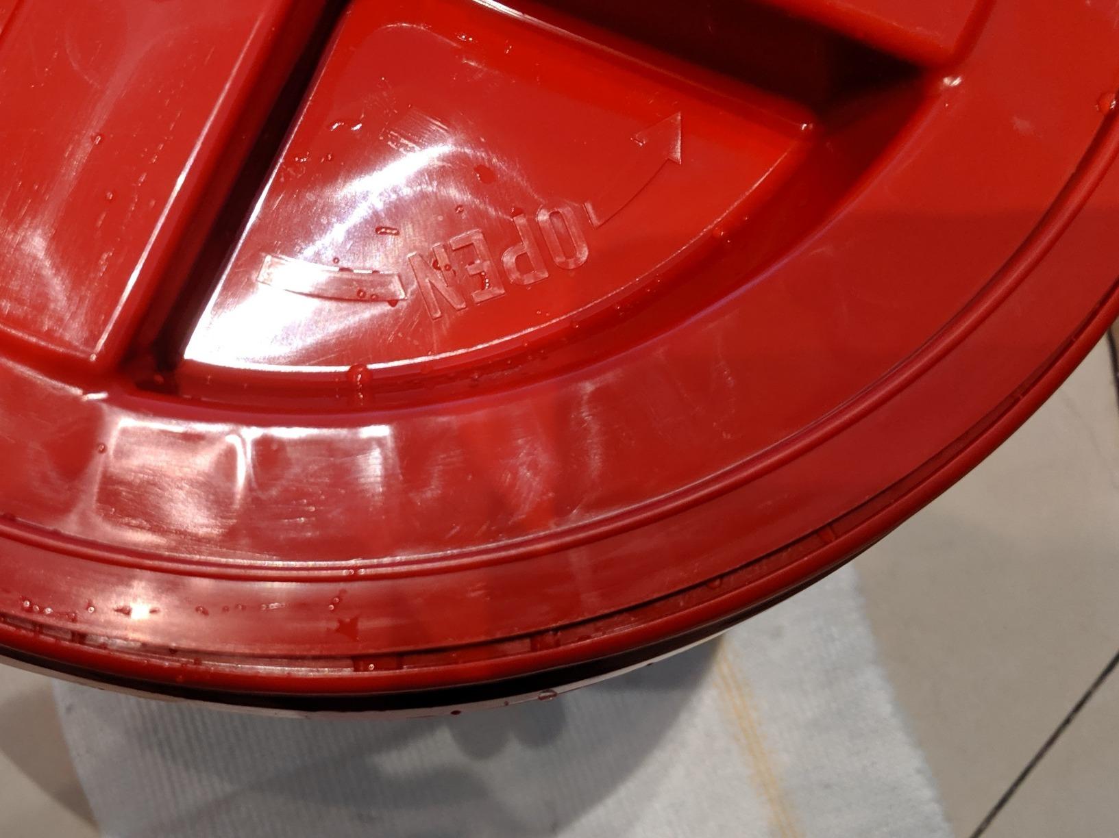 Chemical Guys Car Wash Bucket (5 Gallon Bucket + Grit Guard + Gamma Seal Lid), Perfect Car Tool for Washing & Garage Storage customer photo 2