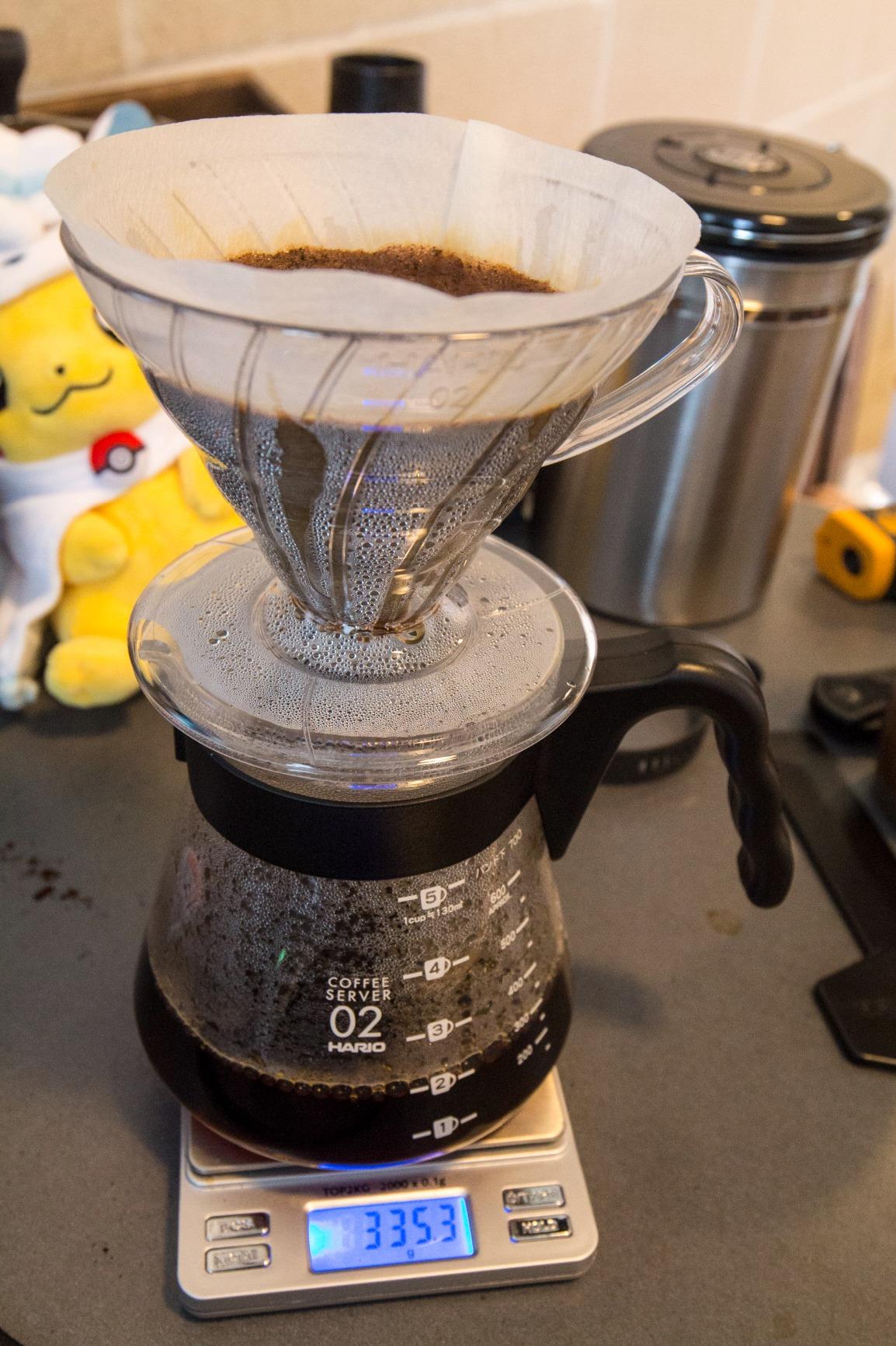 HARIO V60 Pour Over Coffee Starter Set, Size 02, Red customer photo 2