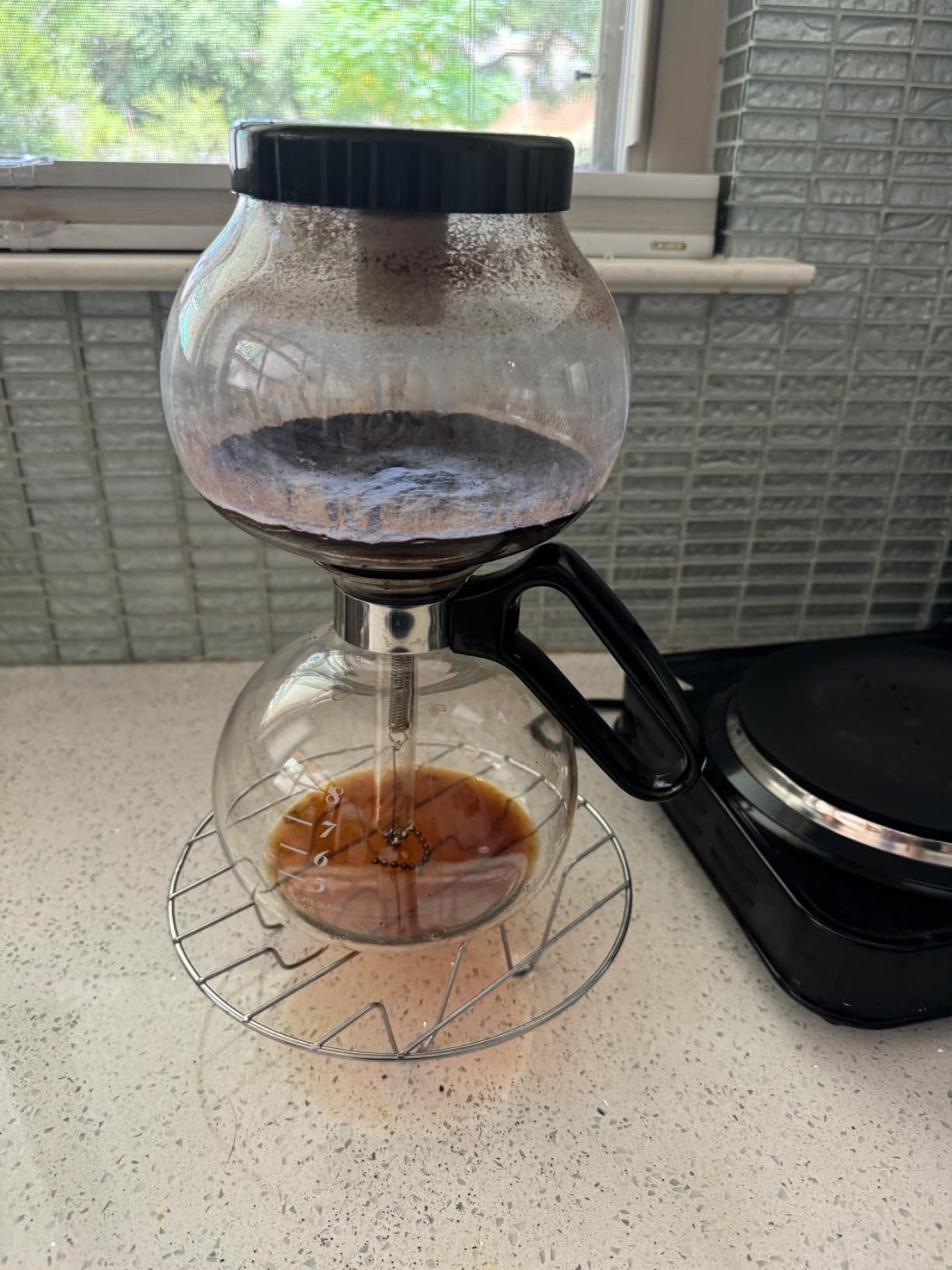Yama Glass 5-Cup Stovetop Siphon Coffee Maker, 15 Oz Vacuum Brew, Heat-Resistant Borosilicate Glass customer photo 1