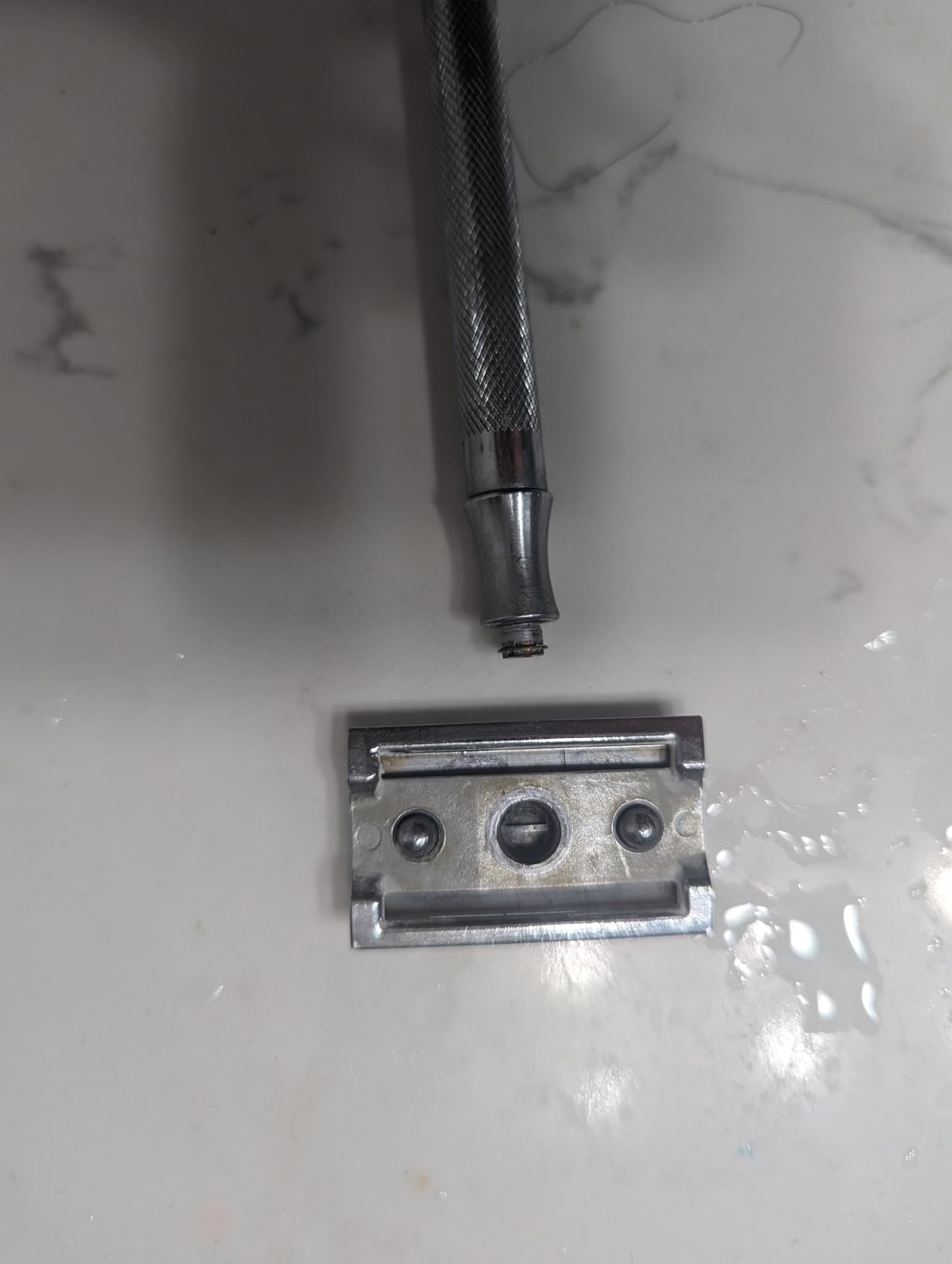 MERKUR 23C Double Edge Safety Razor - Polished Chrome, Long Knurled Brass Handle, Made in Germany customer photo 2