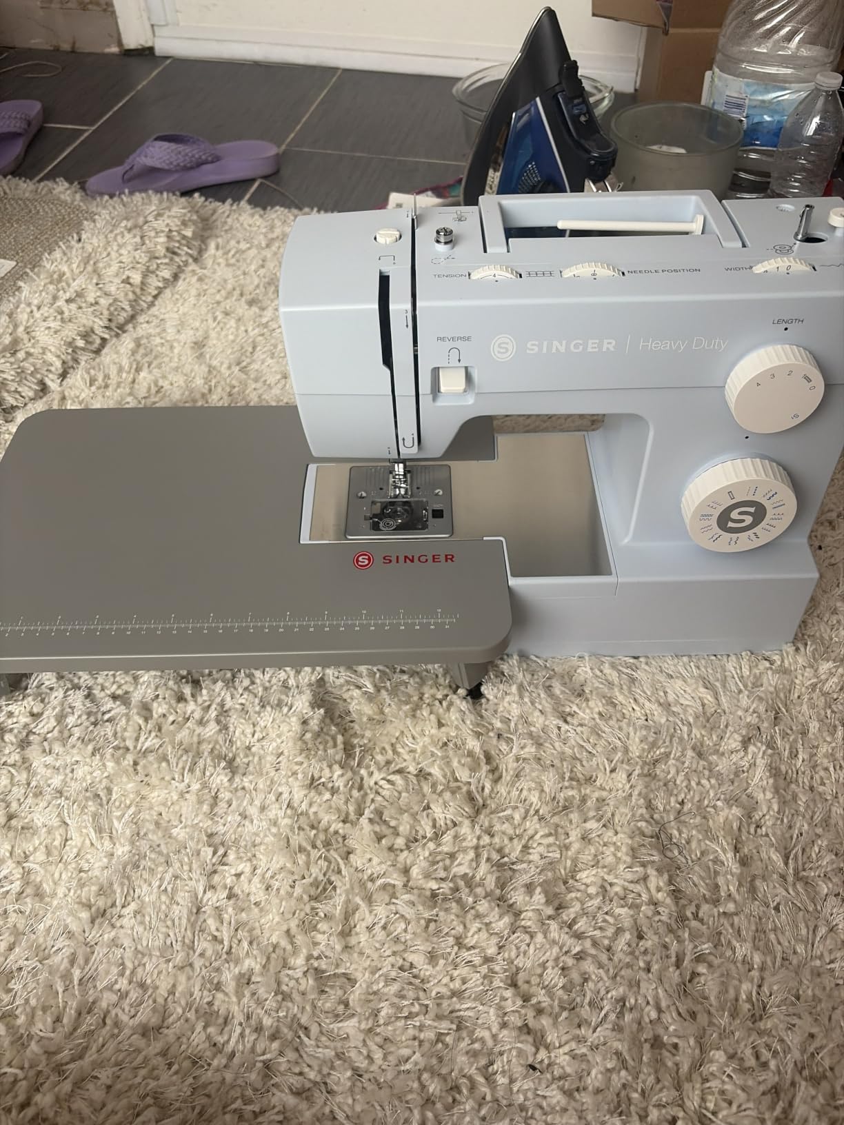 SINGER 4423 Heavy Duty Sewing Machine with Accessory Kit, 23 Stitches, 50% More Power for Denim and Canvas customer photo 2