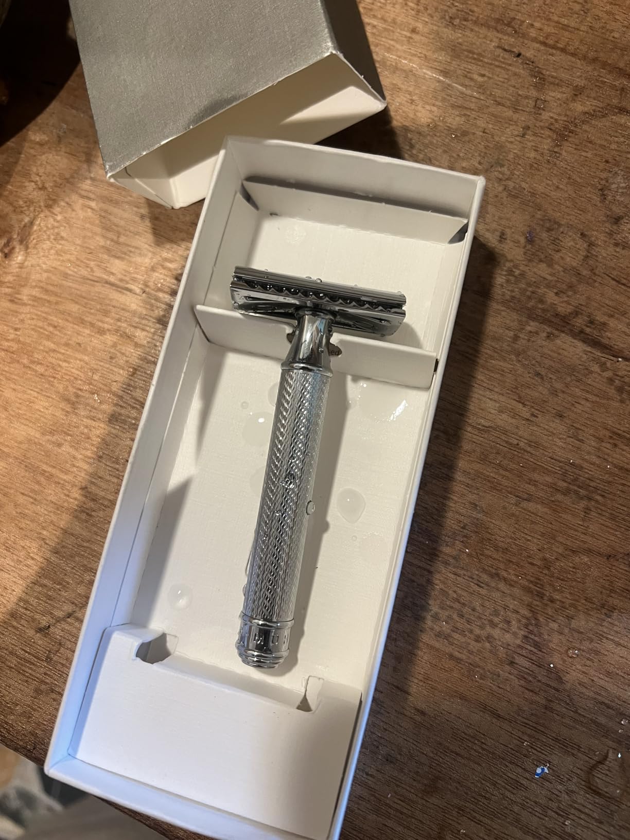 MÜHLE TRADITIONAL R89 Double Edge Safety Razor (Closed Comb) - Barbershop Quality Close Smooth Shave customer photo 2