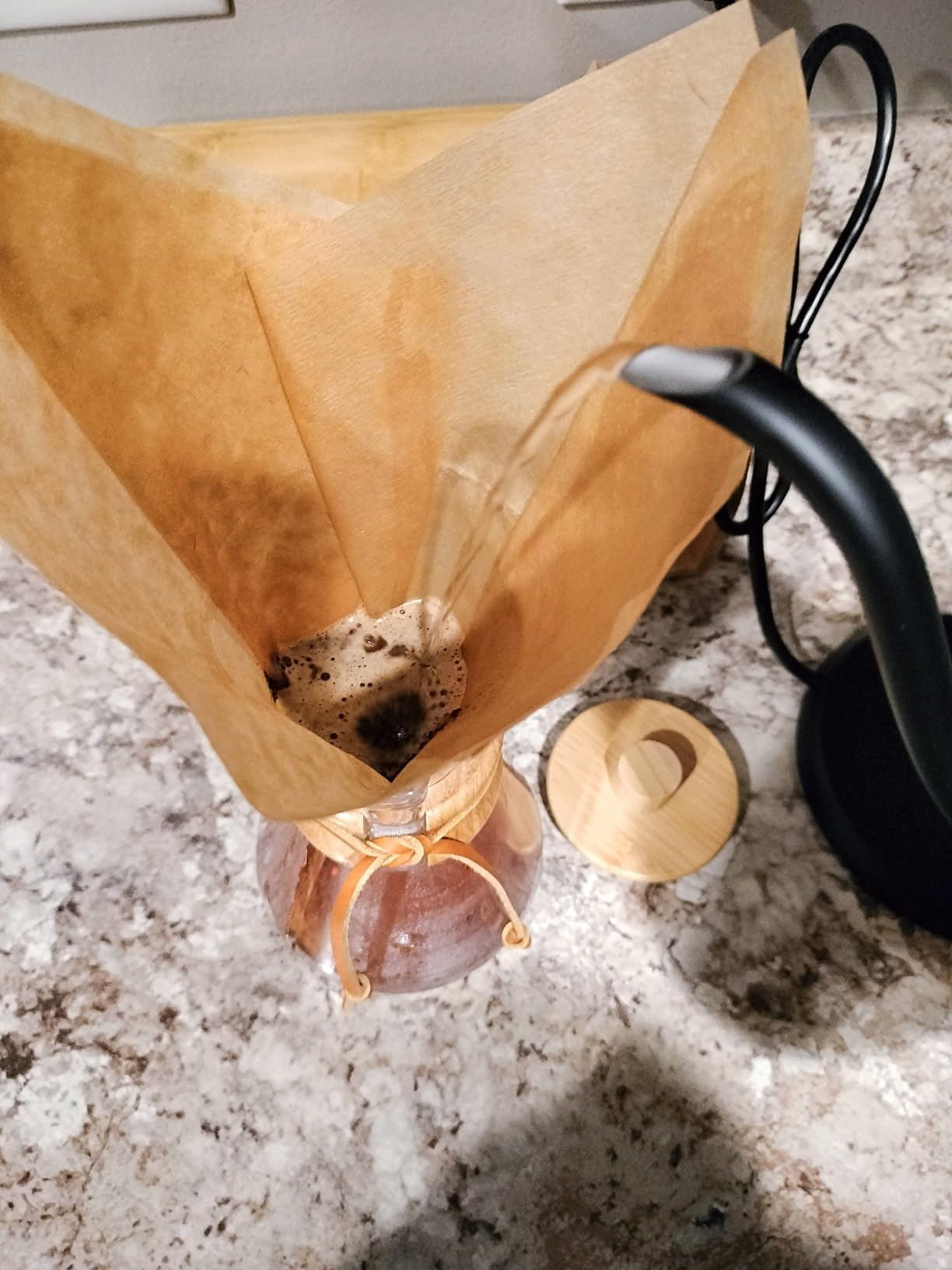 Pour-Over Glass Coffeemaker - Classic Series - 3-Cup - Exclusive Packaging customer photo 1